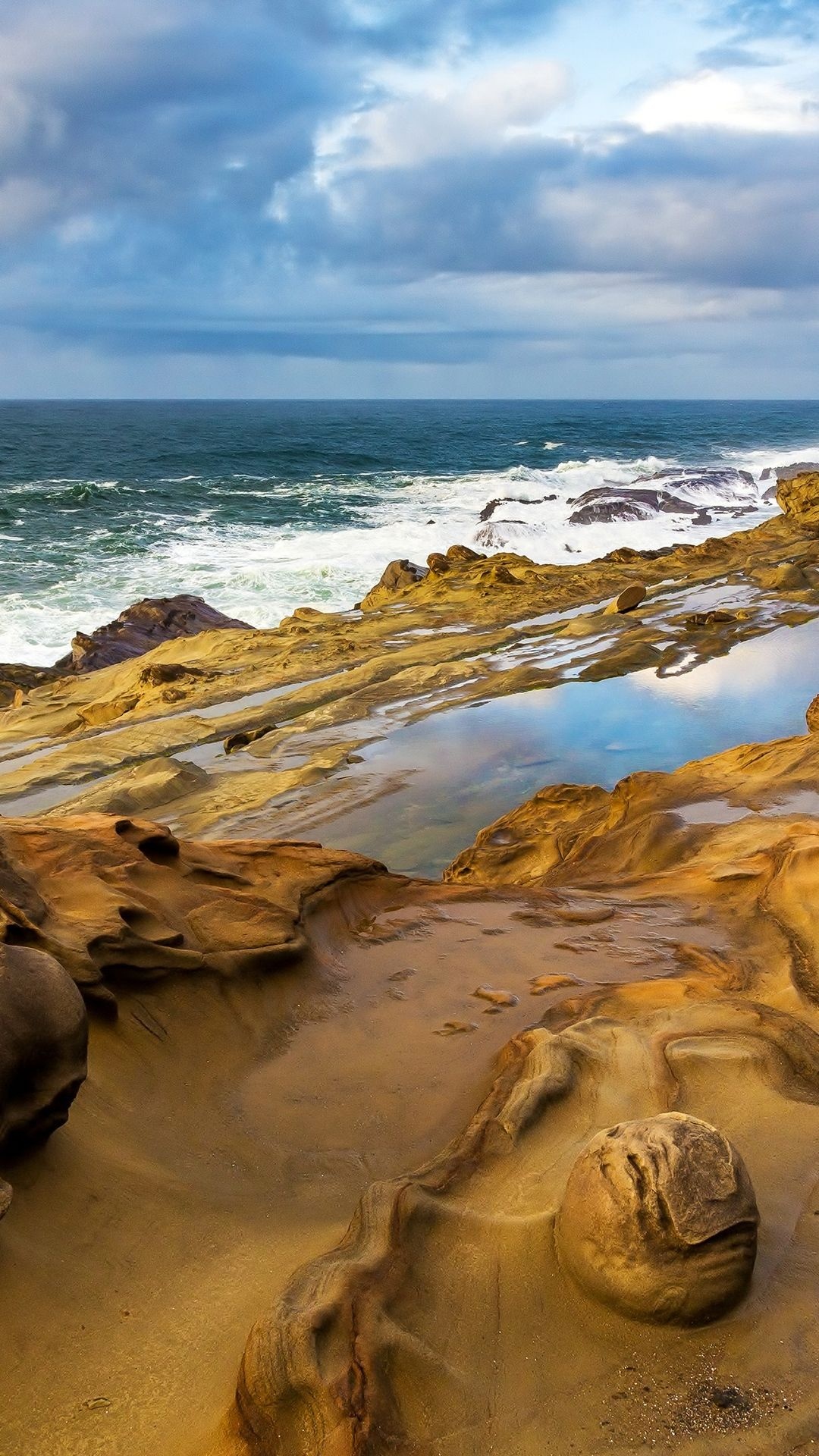 Ocean landscape, Pristine beauty, 4K Ultra HD, Nature's masterpiece, 1080x1920 Full HD Phone
