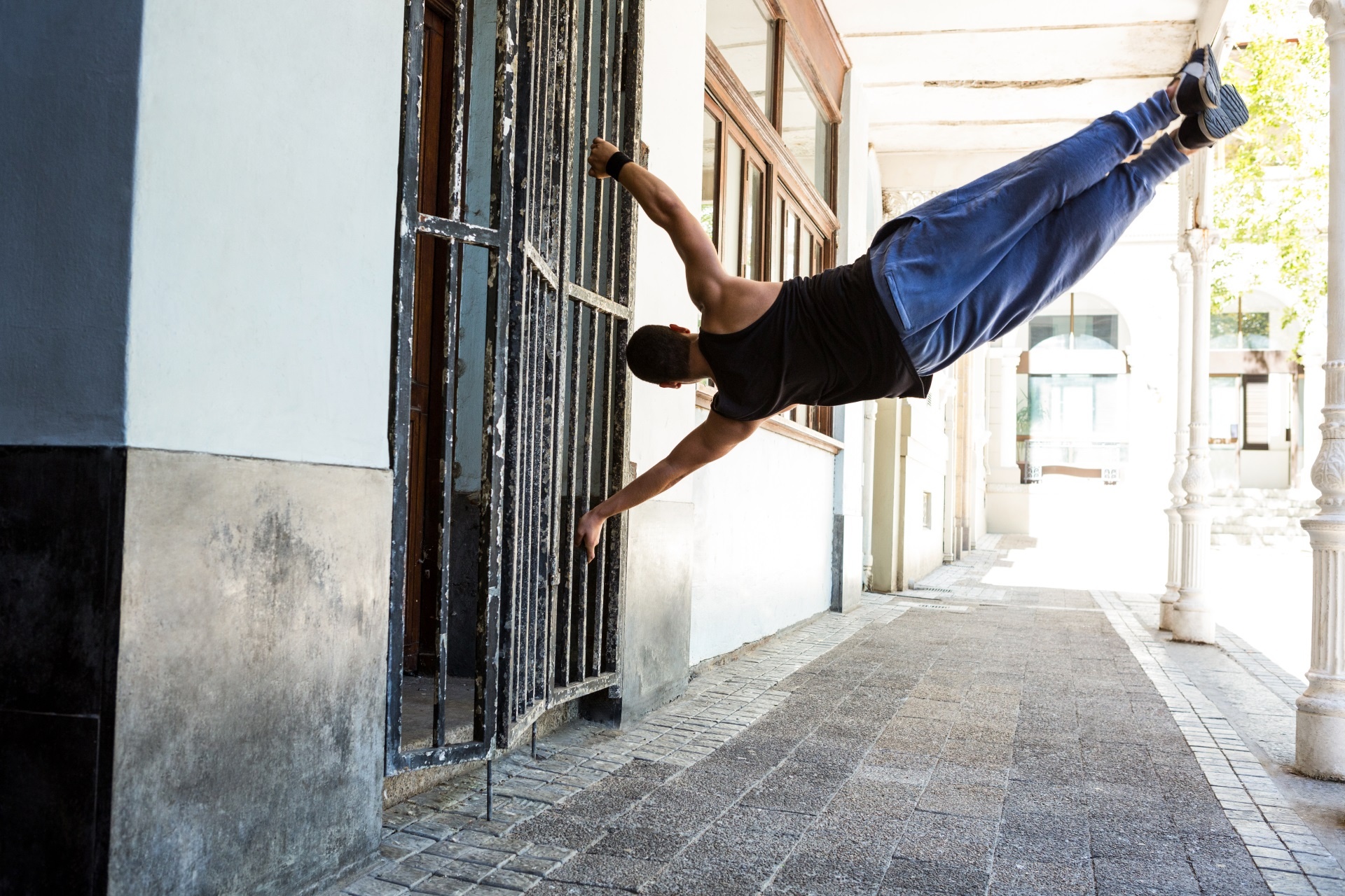 Parkour: Freerunning acrobatics movement, Aesthetics over efficiency and speed. 1920x1280 HD Background.