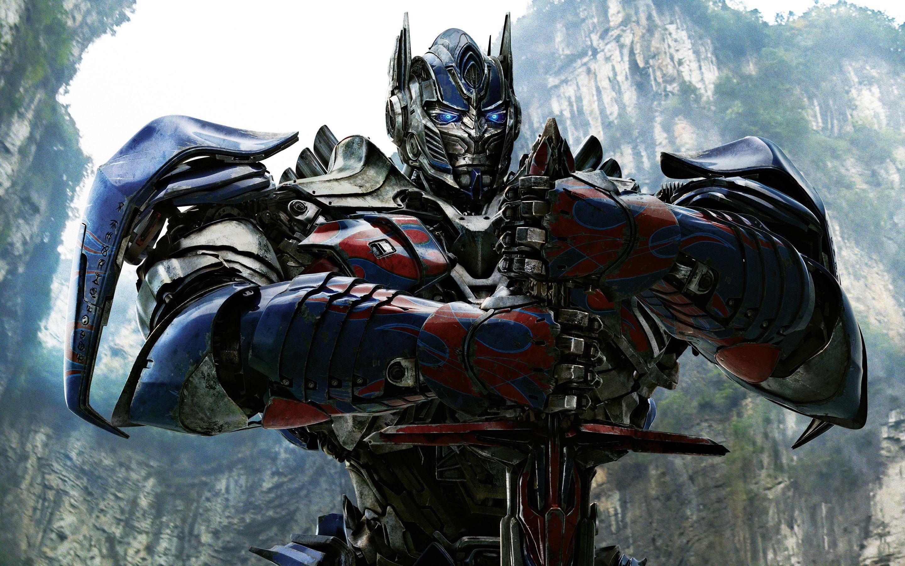 Optimus Prime, Transformers 4 wallpapers, Robot battles, Action-packed adventure, 2880x1800 HD Desktop