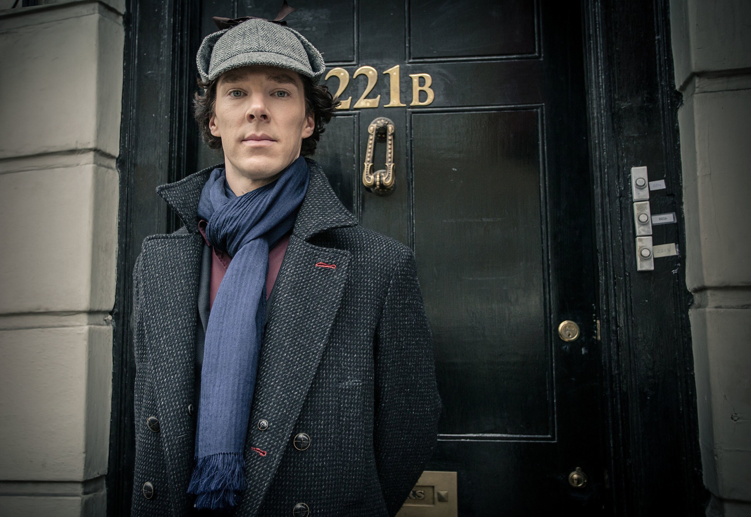 Sherlock (TV Series): Primarily filmed in Cardiff, Wales, with North Gower Street in London used for exterior shots of Holmes and Watson's 221B Baker Street residence. 2560x1770 HD Wallpaper.