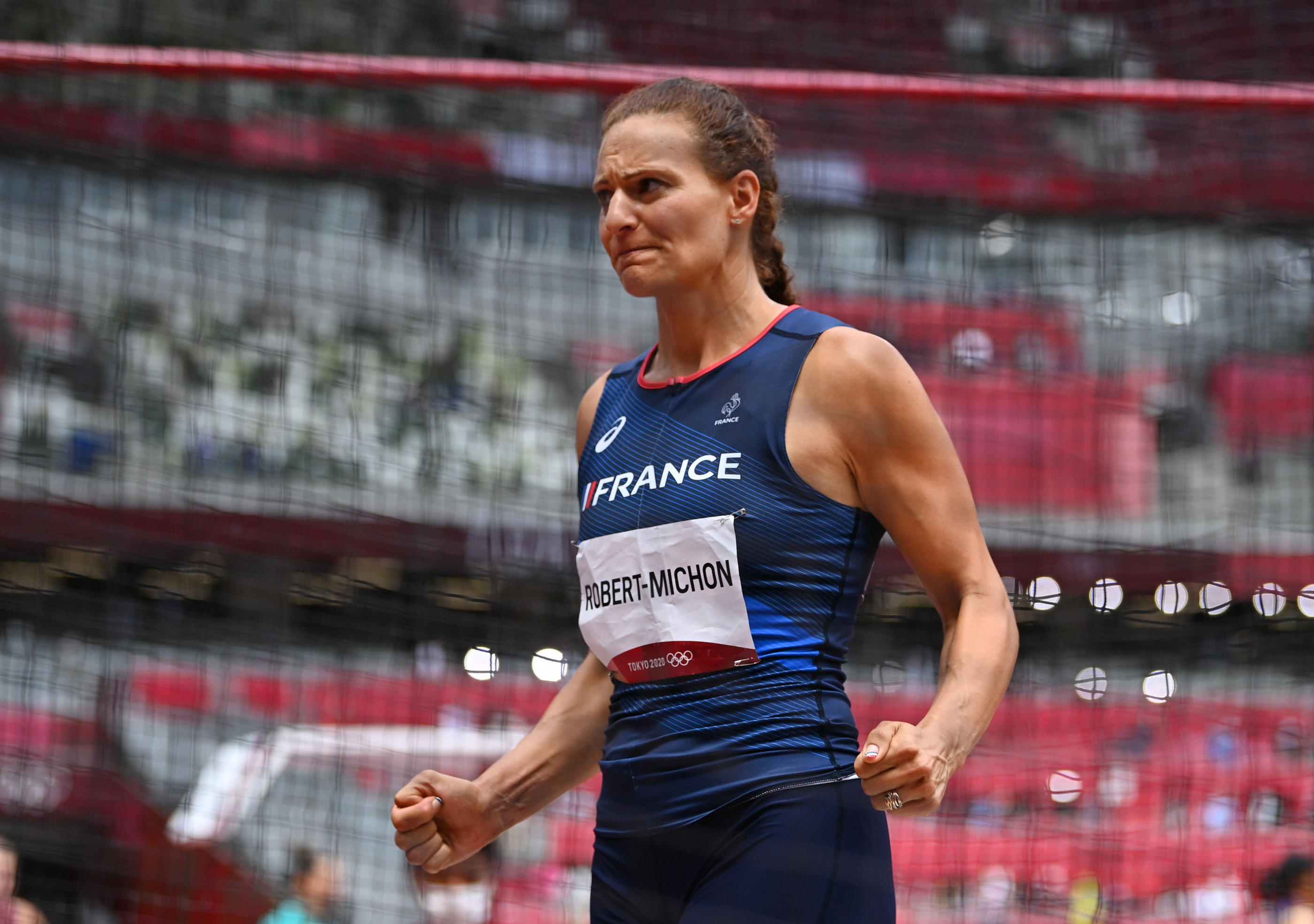 Melina Robert-Michon, Tokyo Olympics, French athletics, Lavillenie's comeback, 2800x1970 HD Desktop