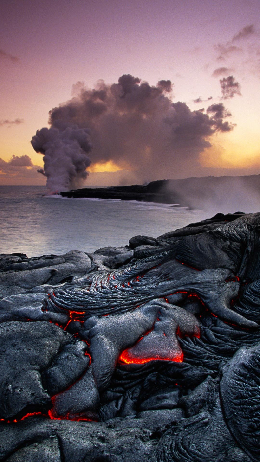 Volcanoes National Park, Hawaii, Kilauea erupting, USA, 1080x1920 Full HD Handy