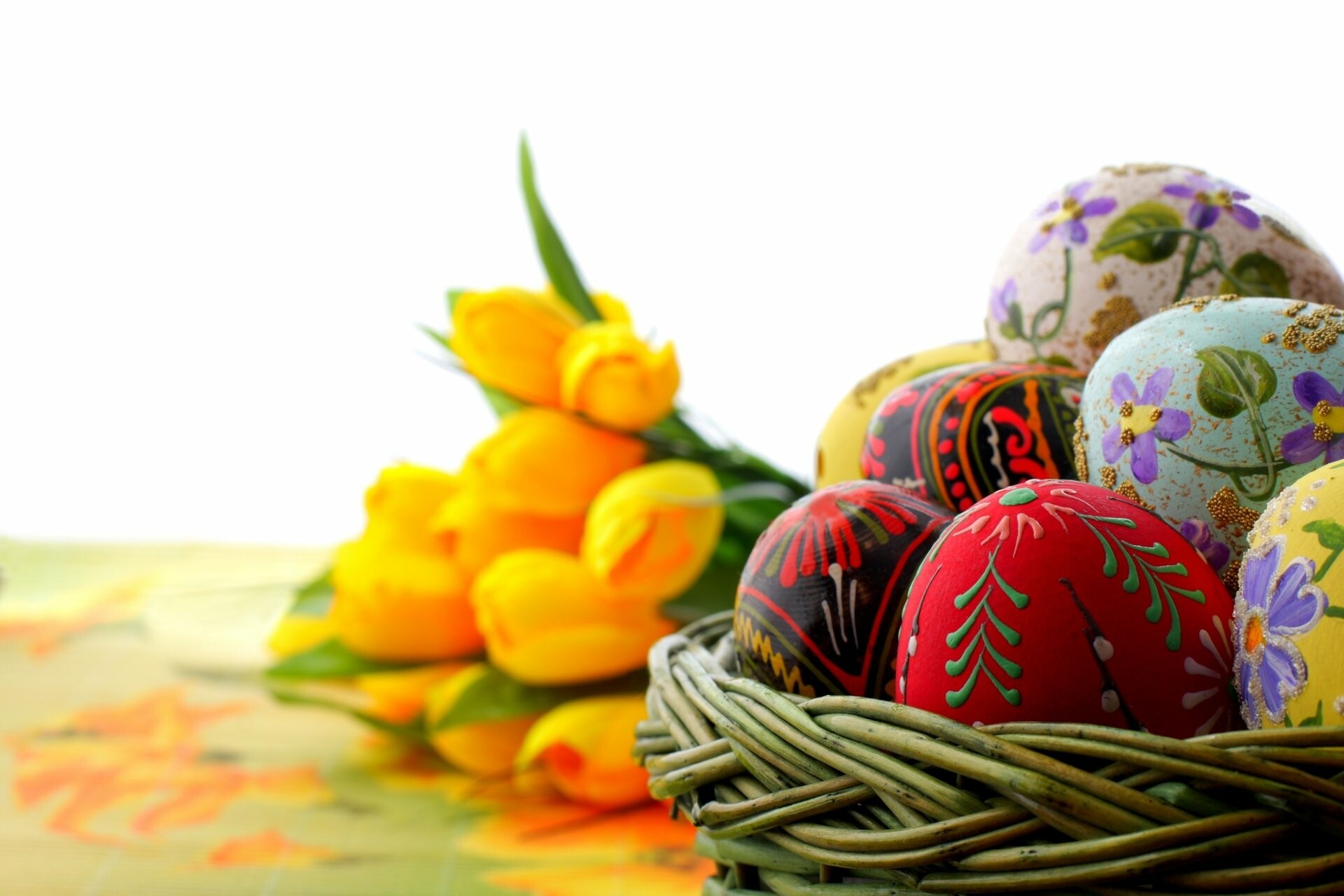 Easter: The holiday falls on the first Sunday after the full moon following March 21. 1920x1280 HD Wallpaper.