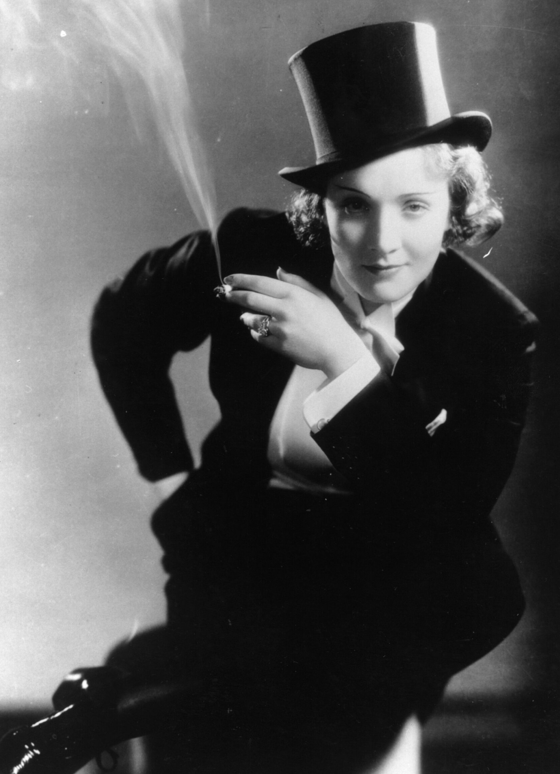 Marlene Dietrich Celebs, Fashion legacy, Birthday CR Fashionbook, Marlene Dietrich, 1860x2560 HD Handy