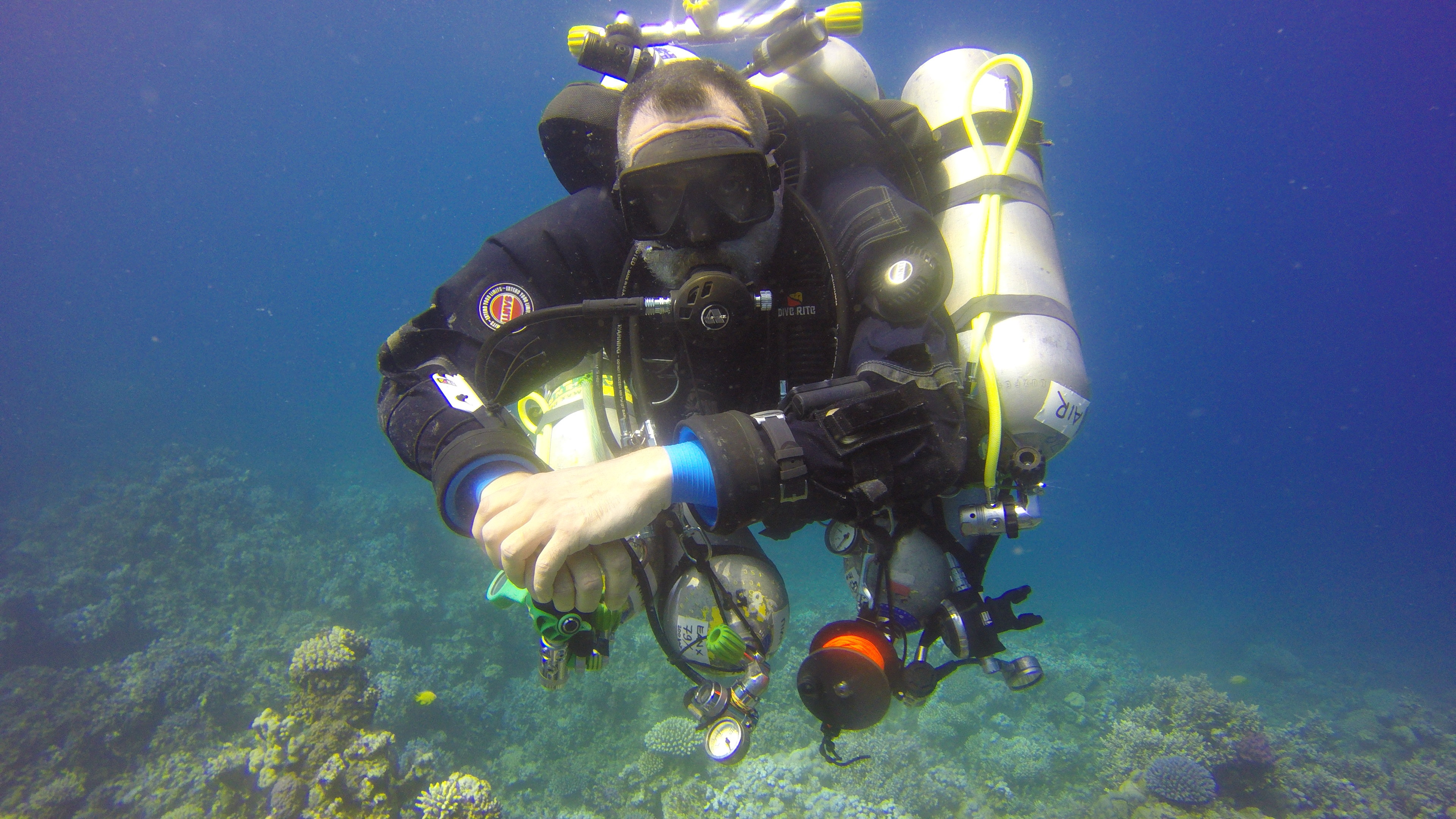 G technical diving reef, 2000 dive club, Dive with professionals, Exceptional diving experiences, 3840x2160 4K Desktop