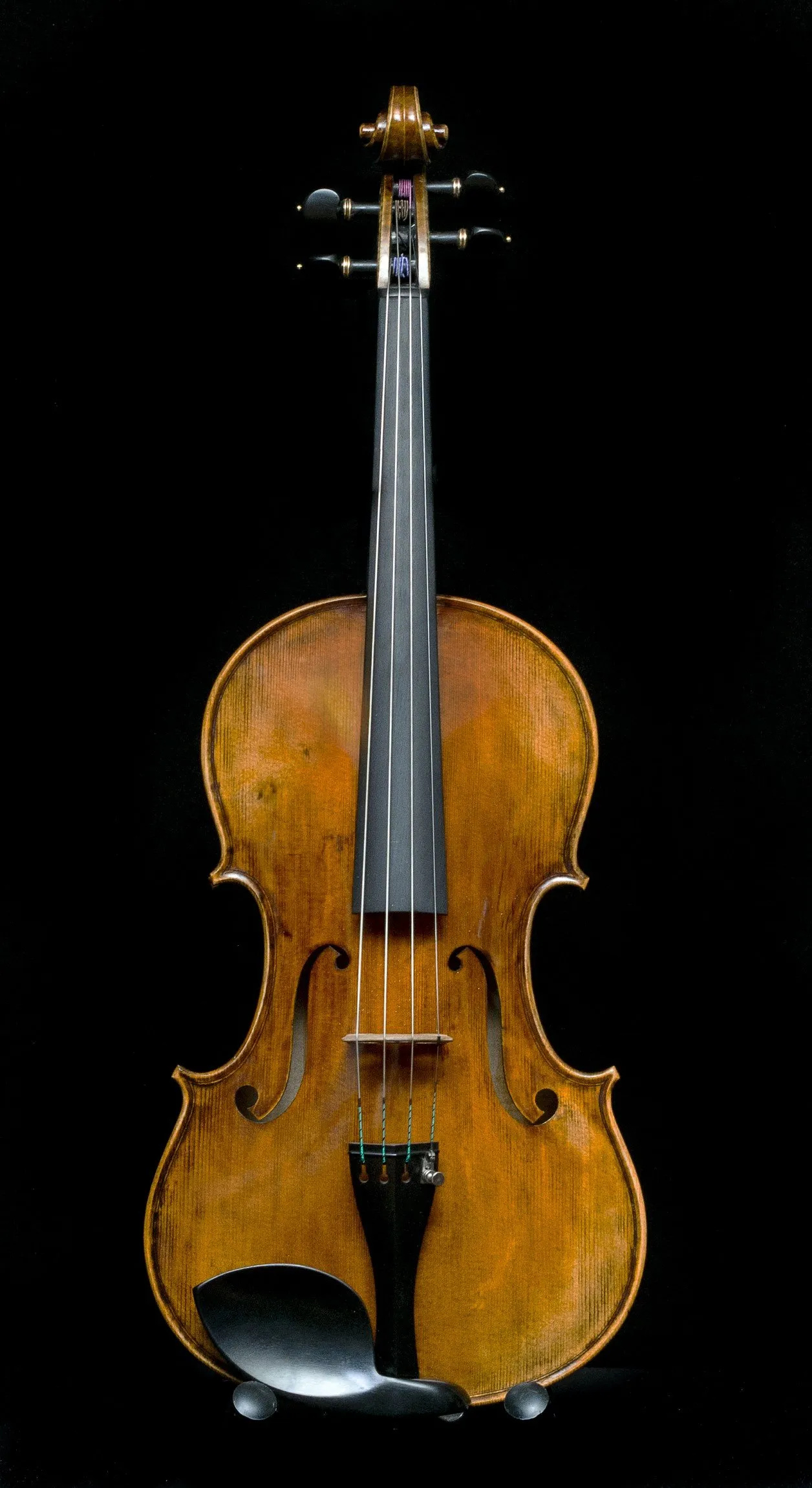 Viola: Maciej Lacek, Master Luthier, The Polish Violin Makers Association. 1260x2300 HD Background.