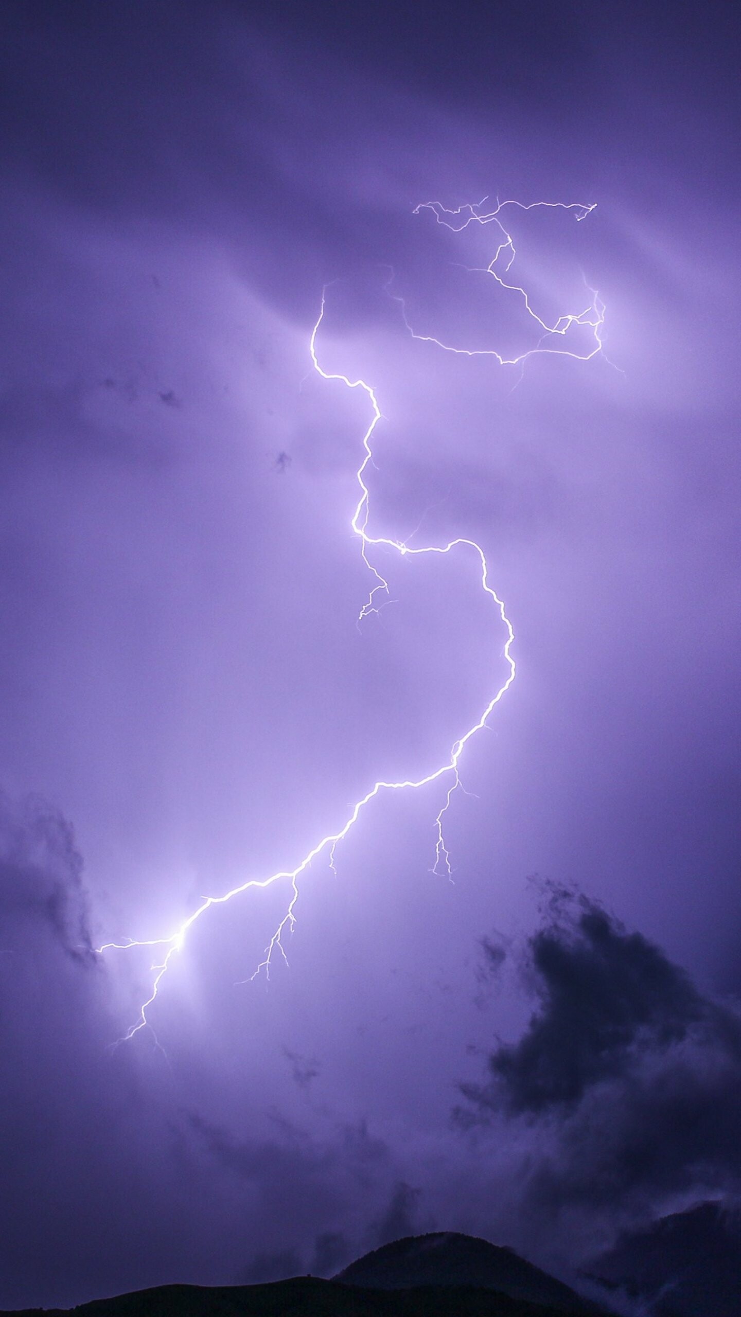 Thunder and lightning, Nature's fury, Electrifying atmosphere, Powerful display, 1440x2560 HD Phone