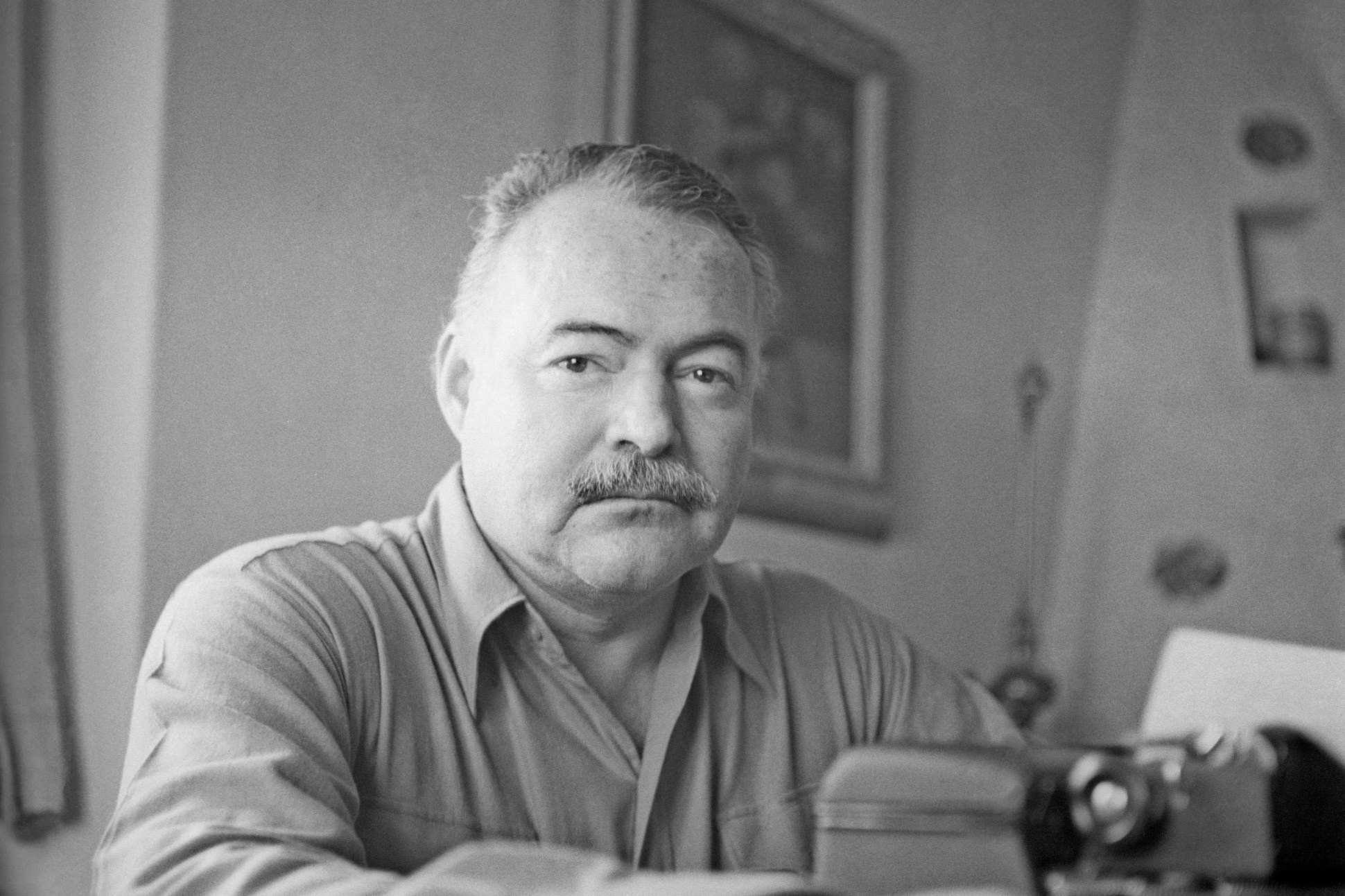 Ernest Hemingway, M Hemingway, Poetry foundation, Catwalk, 1940x1300 HD Desktop