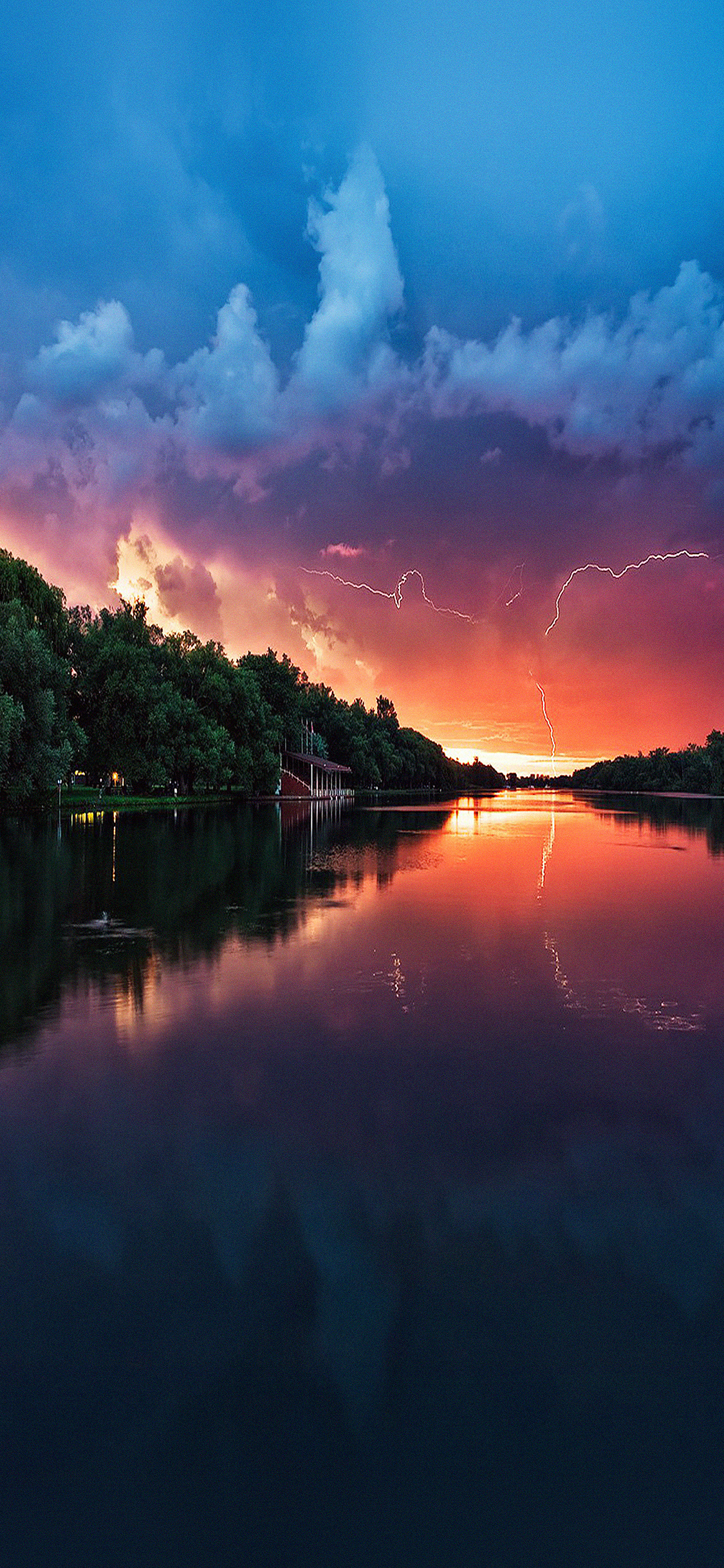 Mississippi travels, Lake reflection, Lightning wallpaper, Natural beauty, 1130x2440 HD Phone