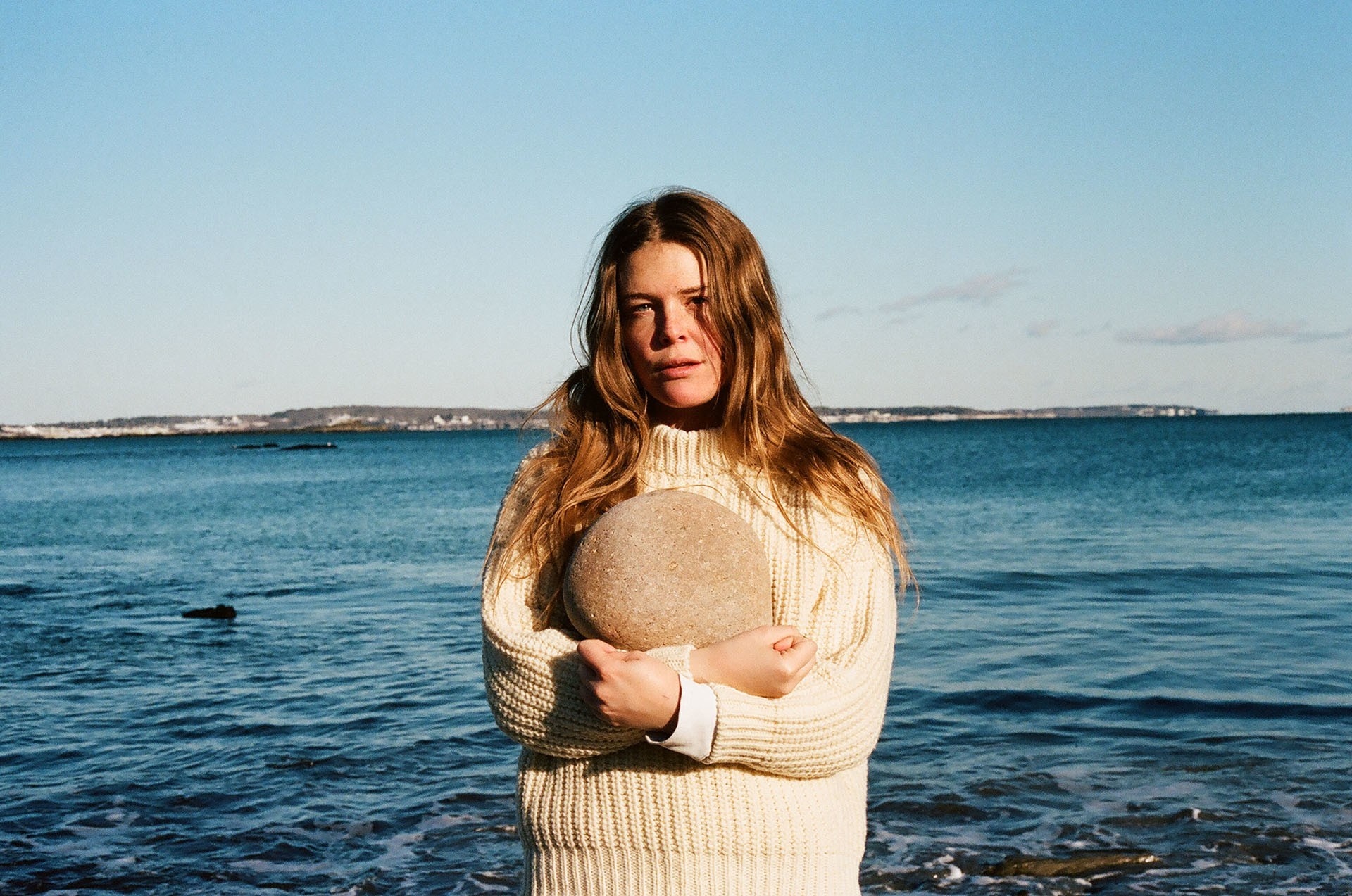 Maggie Rogers, Glacial pace atmos, Musical journey, Emotional resonance, 1920x1280 HD Desktop