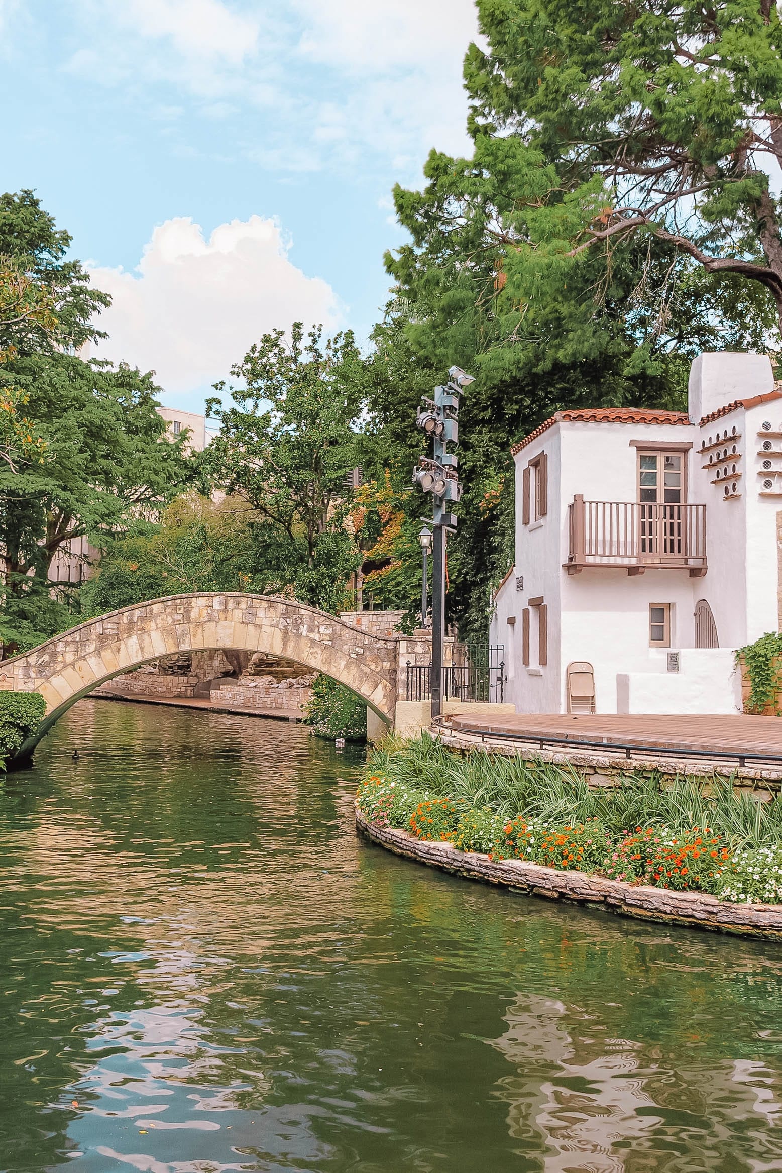 Best things to do, San Antonio Texas, Hand luggage only, Travel and food, 1560x2340 HD Handy