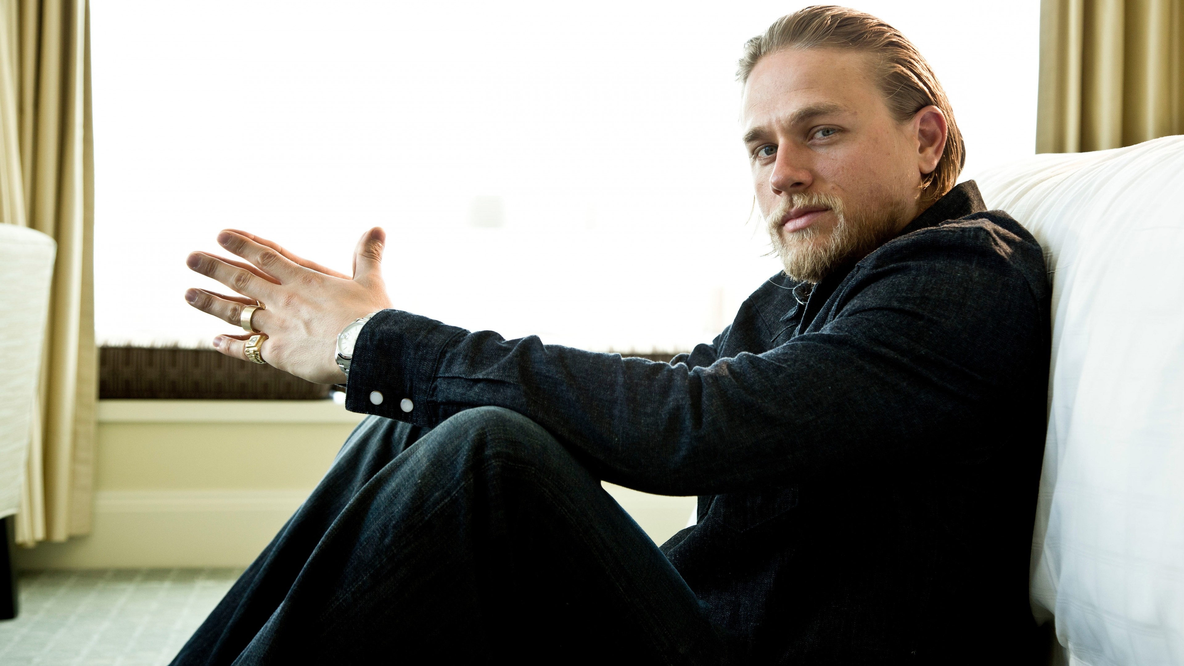 Charlie Hunnam: Best known for his roles as Pete Dunham in Green Street Hooligans (2005). 3840x2160 4K Wallpaper.