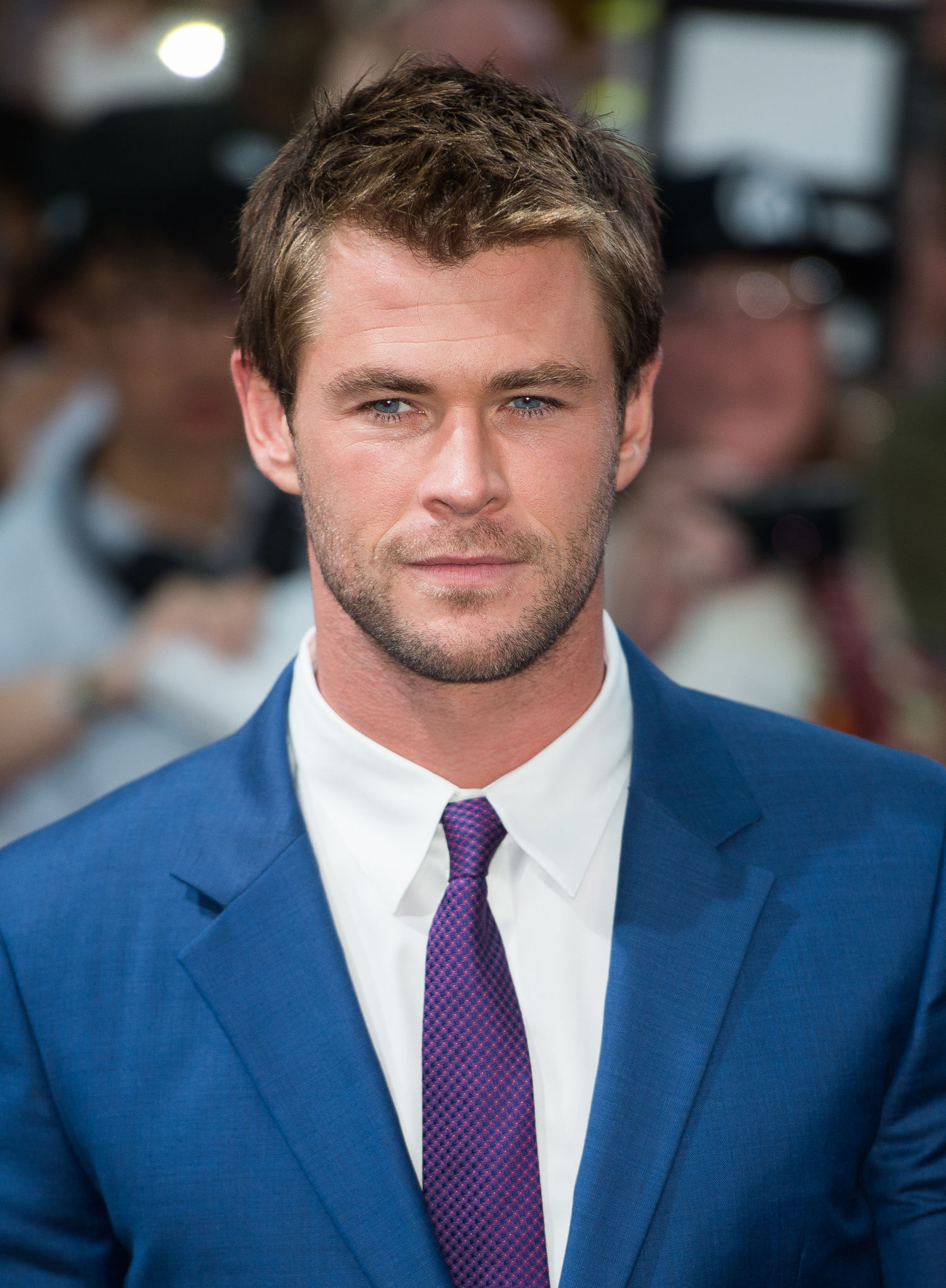 Chris Hemsworth: Celebrity, Played Sam in the 2010's Ca$h alongside English actor Sean Bean. 1500x2050 HD Background.