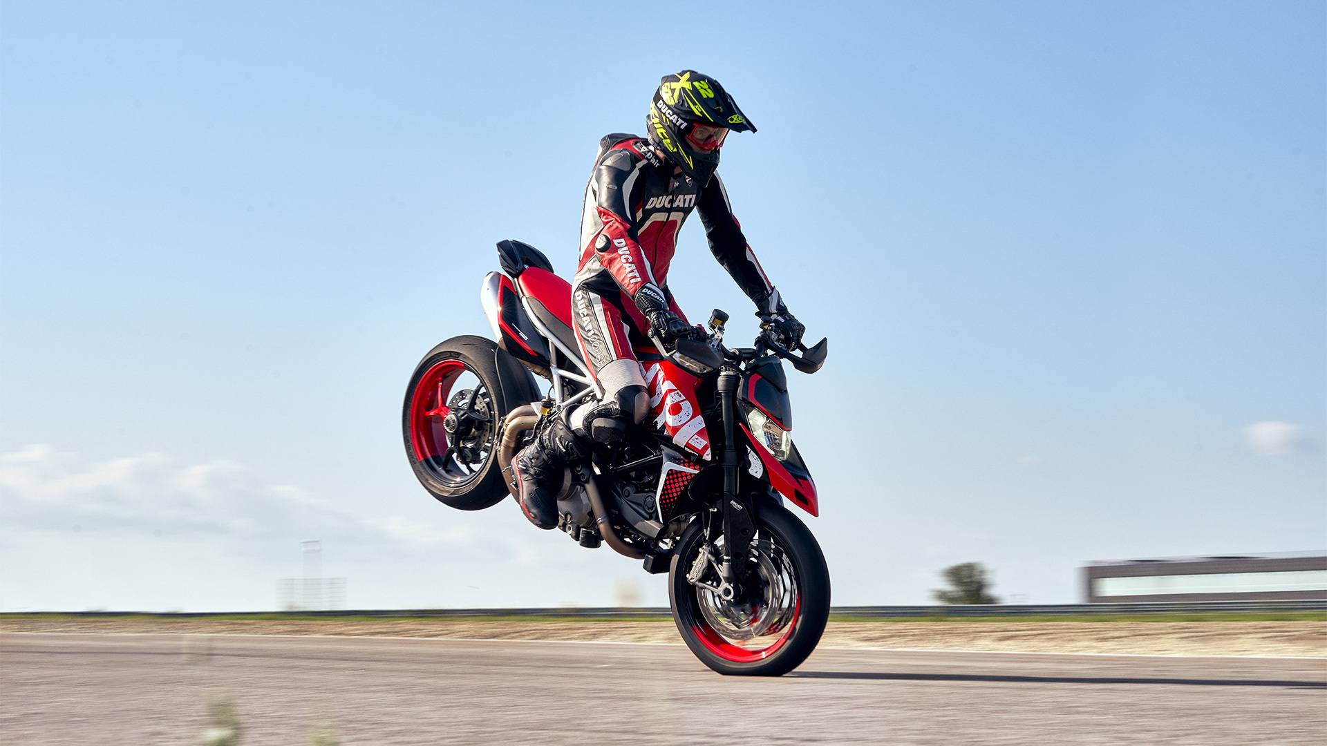 Ducati Hypermotard 950, 2021 model release, Motorrad Center MHR, Innovative design, 1920x1080 Full HD Desktop