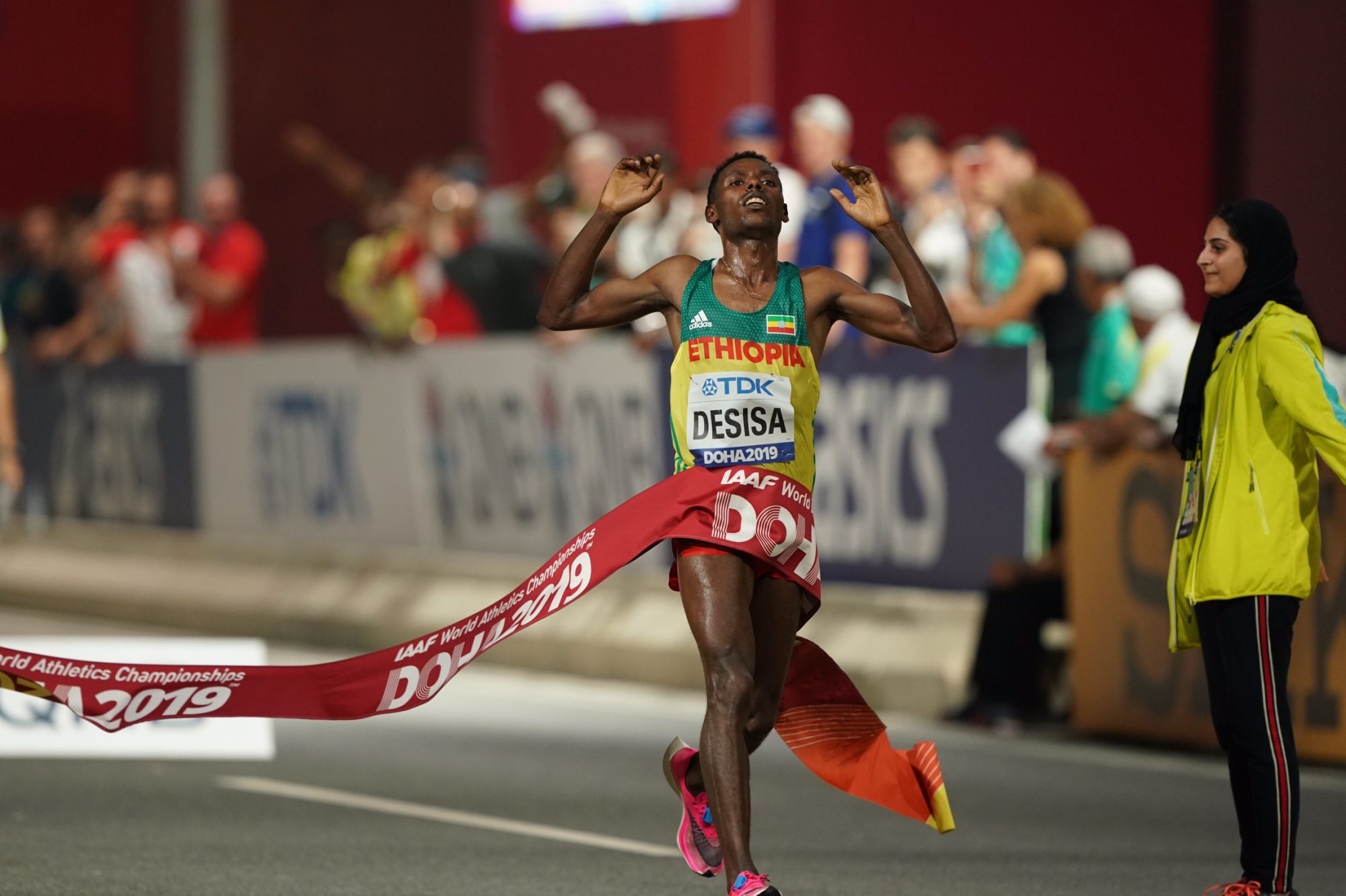 Lelisa Desisa, Redemption in Doha, Marathon gold, AthleticsAfrica, 2000x1340 HD Desktop