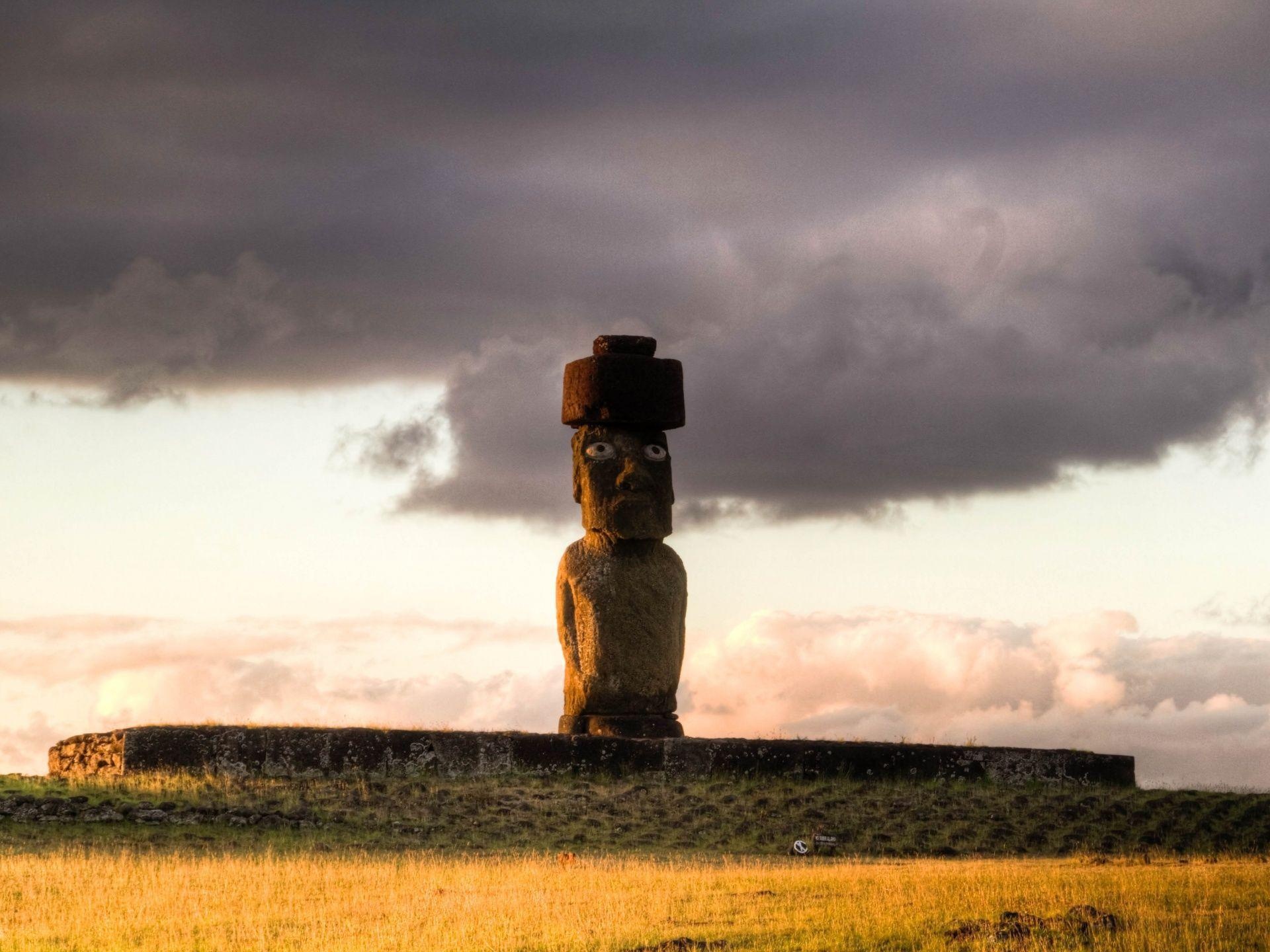 Easter Island collection, Exquisite artworks, Historical masterpieces, Cultural treasures, 1920x1440 HD Desktop