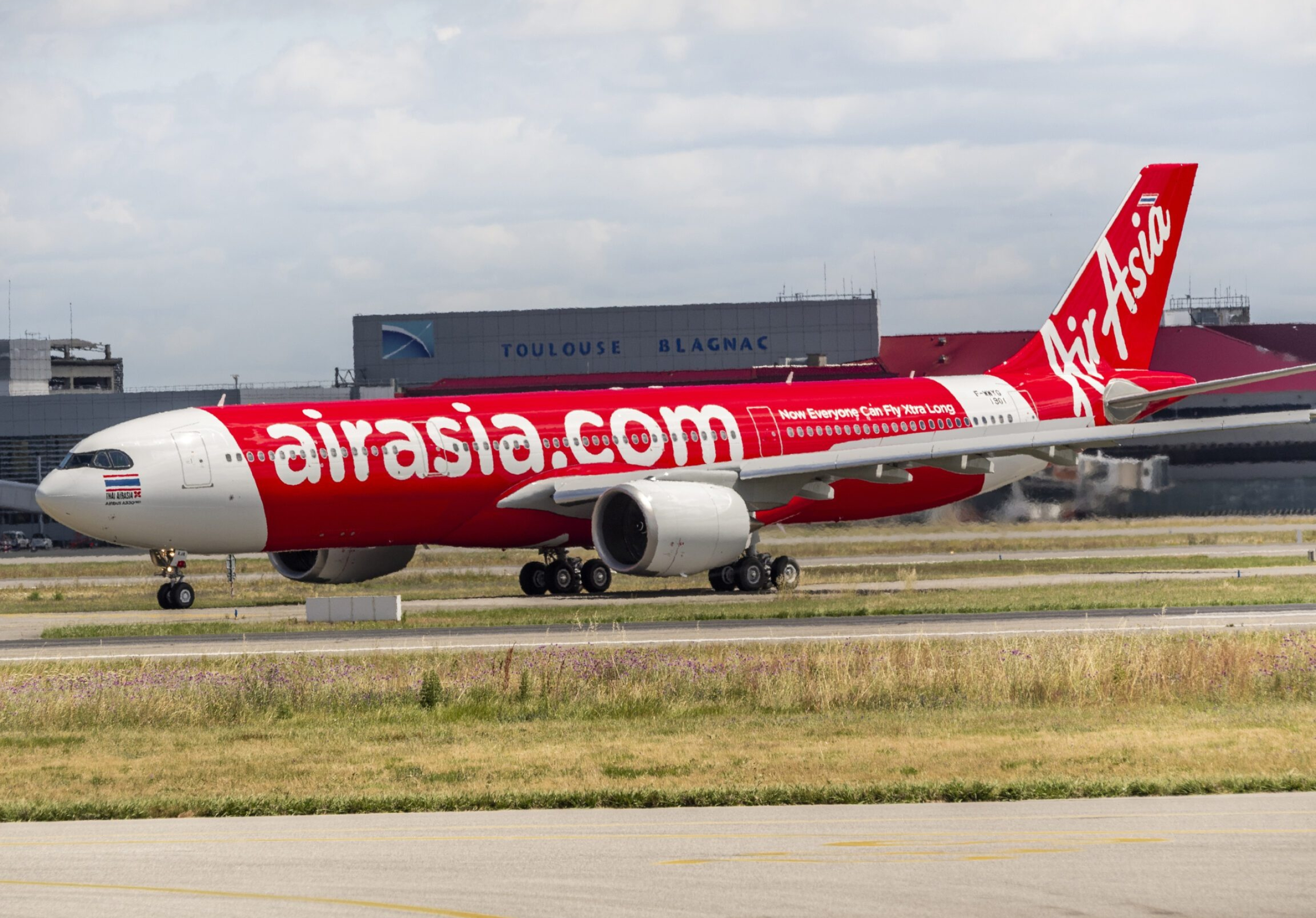 AirAsia cancels aircraft, A330neo setback, Airline industry news, Airinsight analysis, 2560x1790 HD Desktop