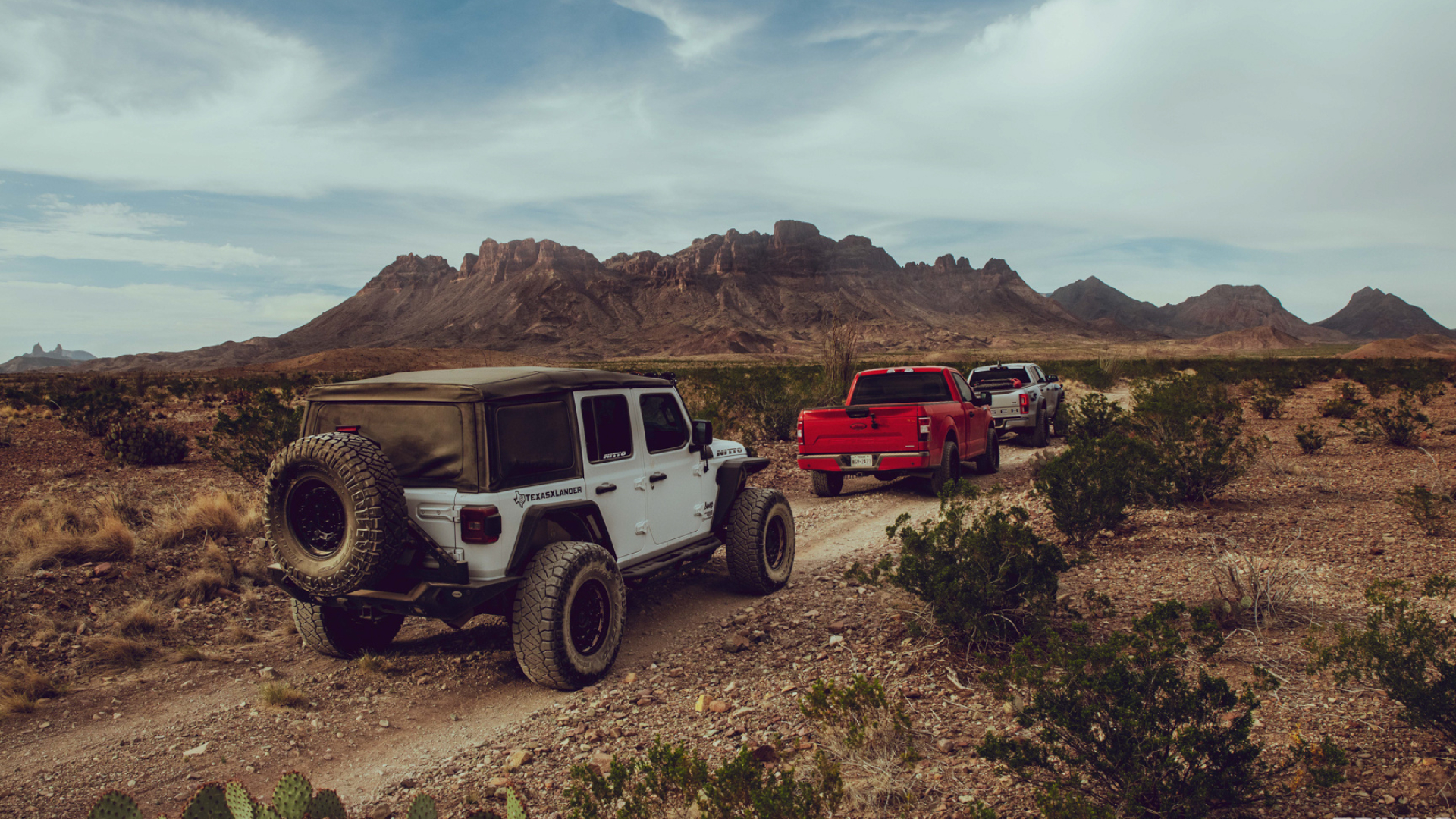 Off-road Driving: Exploring Texas, Off-road on Big Bend National Park's River Road, Travelling over difficult terrain. 1920x1080 Full HD Wallpaper.