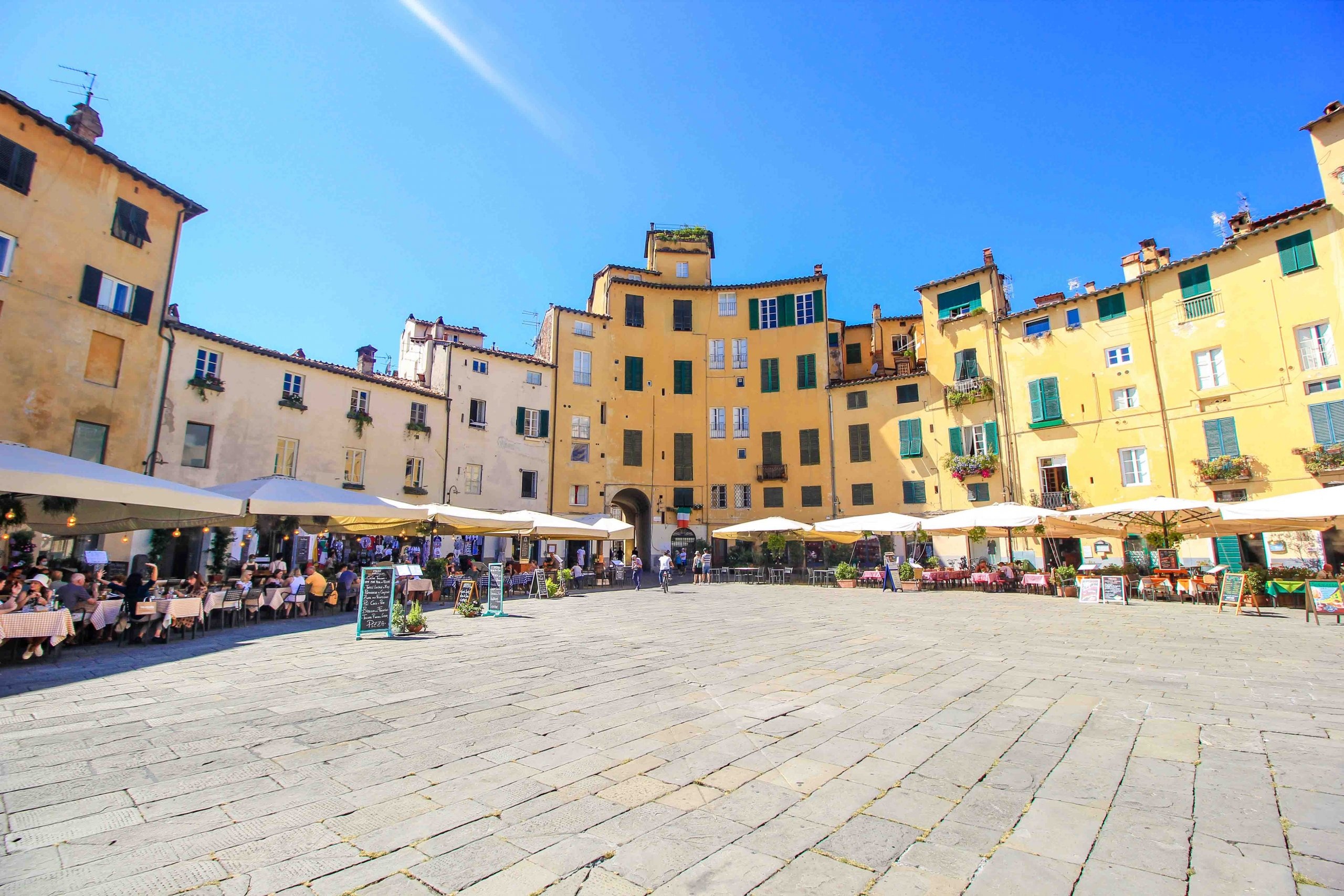 Charming Lucca, Italian gem, Tuscany's jewel, Captivating destination, 2560x1710 HD Desktop