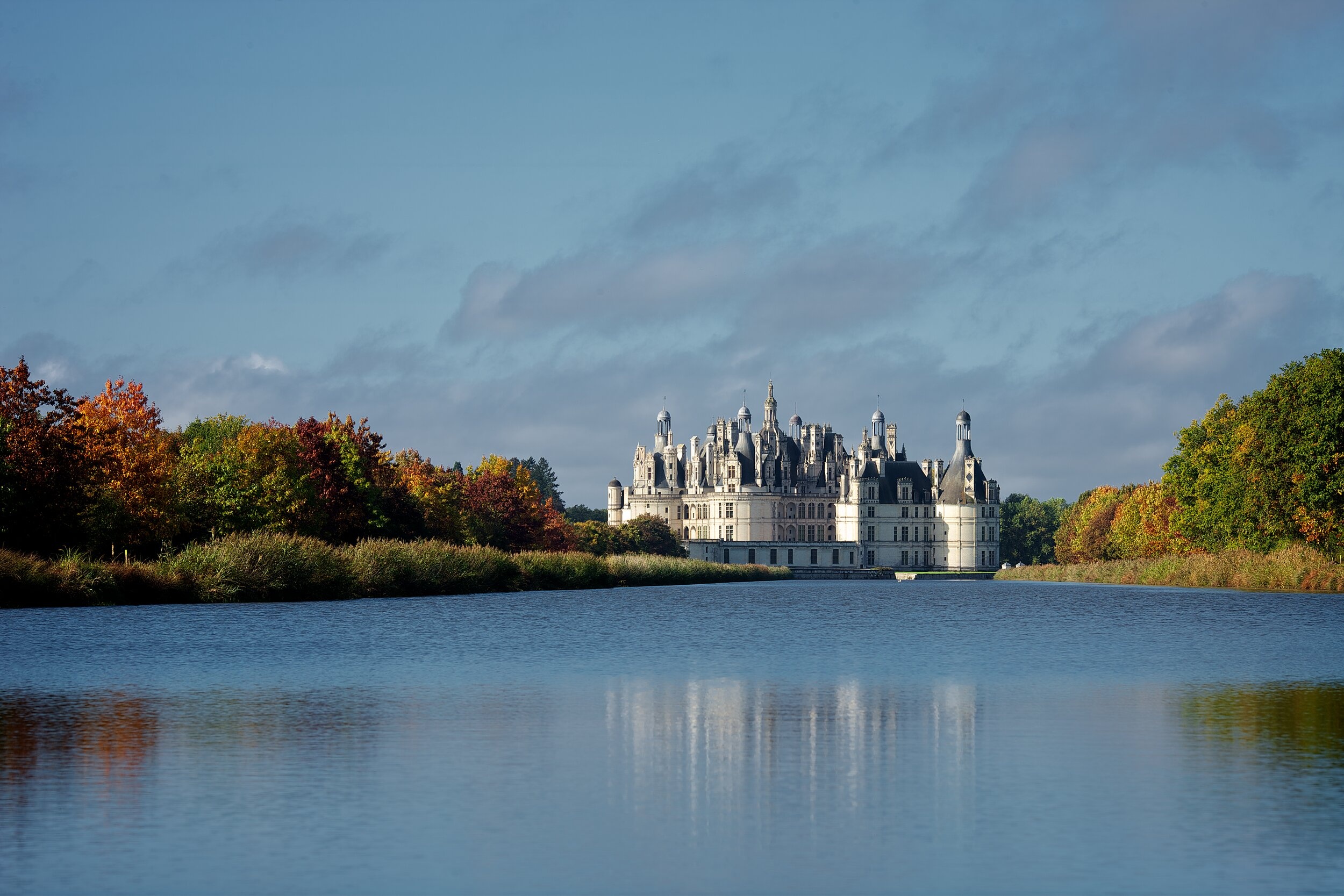 Cosson River activities, Relais De Chambord hotel, Loire Valley, Enjoyable experiences, 2500x1670 HD Desktop