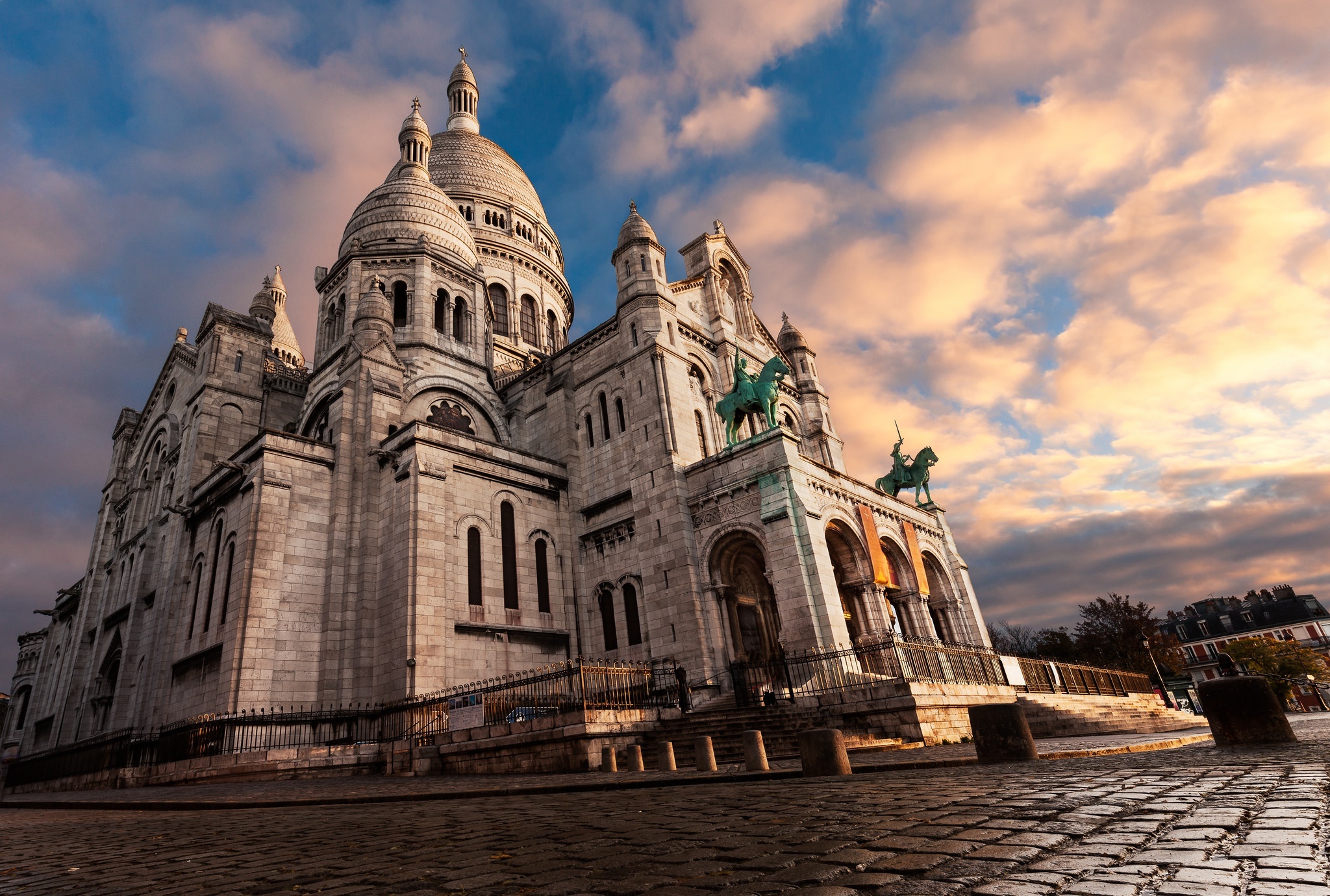 Sacre-Coeur Basilica, Travels, Montmartre, Reddit, 2050x1380 HD Desktop