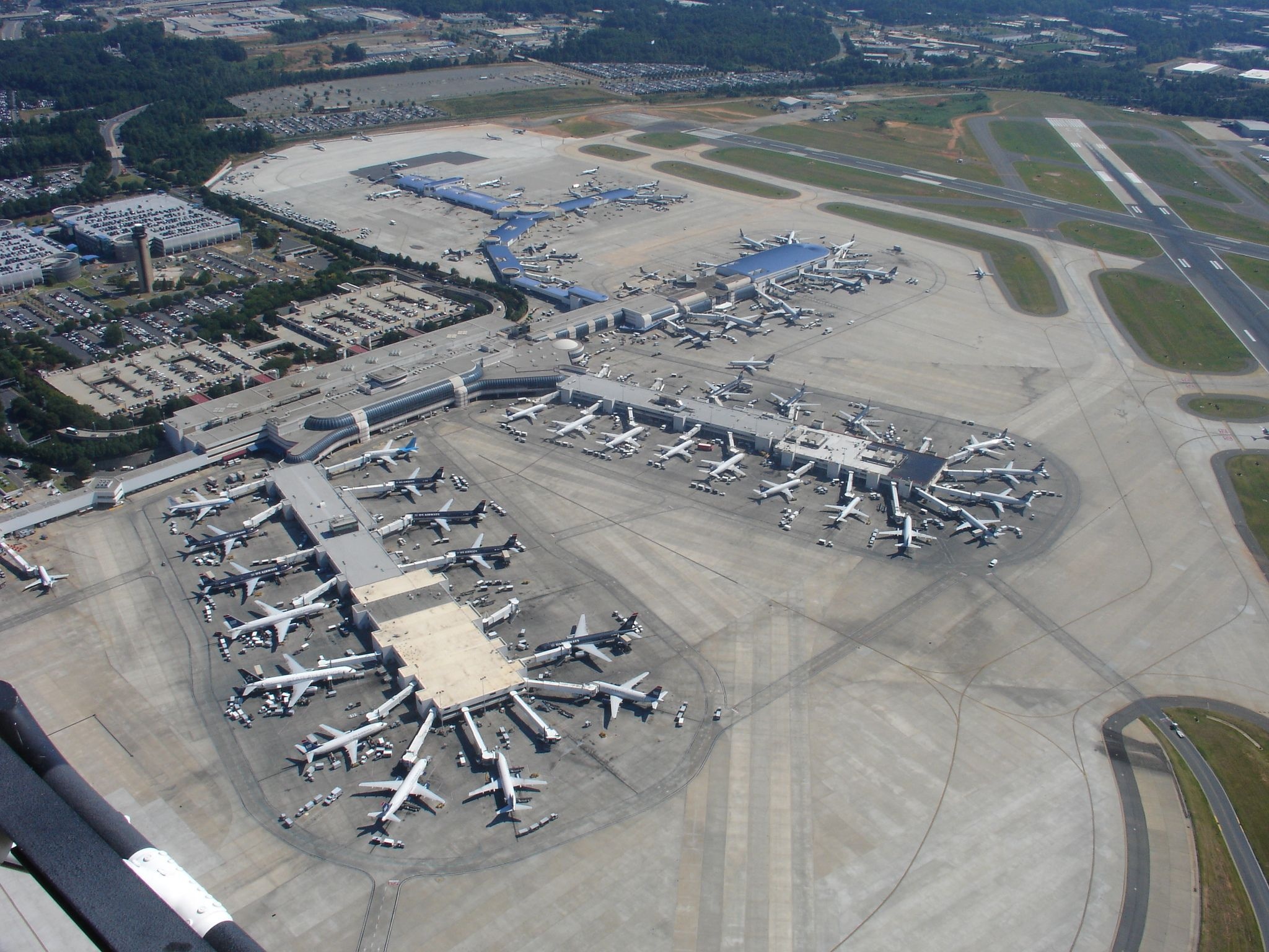 Charlotte Douglas International Airport, CLT Airport, Airport design, International airport, 2050x1540 HD Desktop