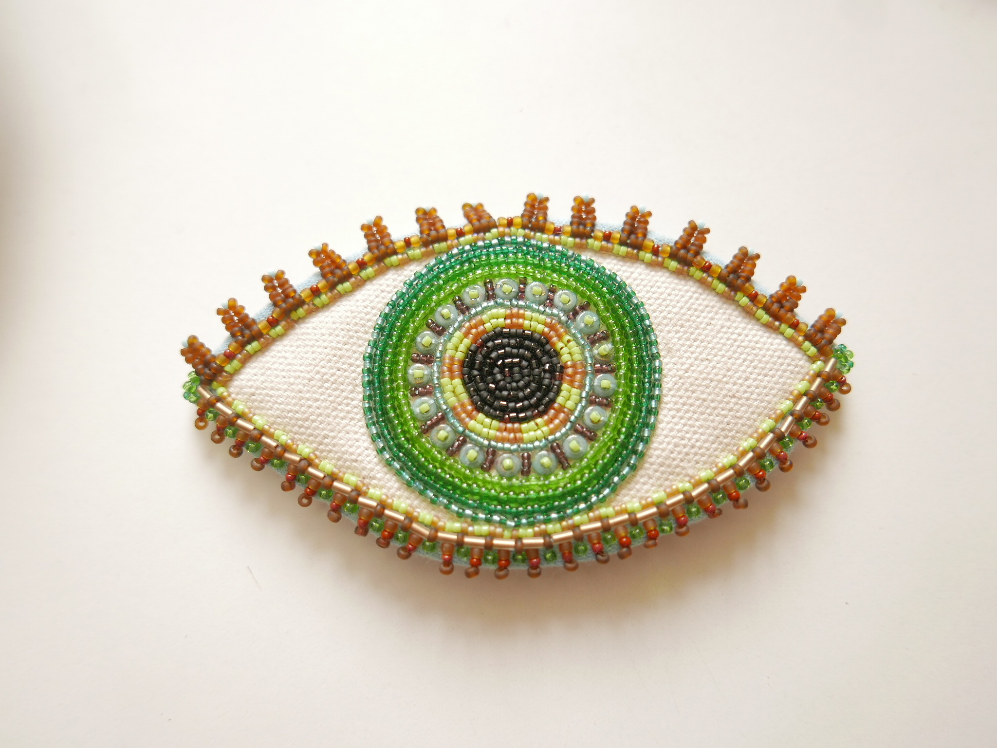 Patch 'Greene Gree'- hand beaded and embroidered patch - Justyna Woodkiewicz 2050x1540