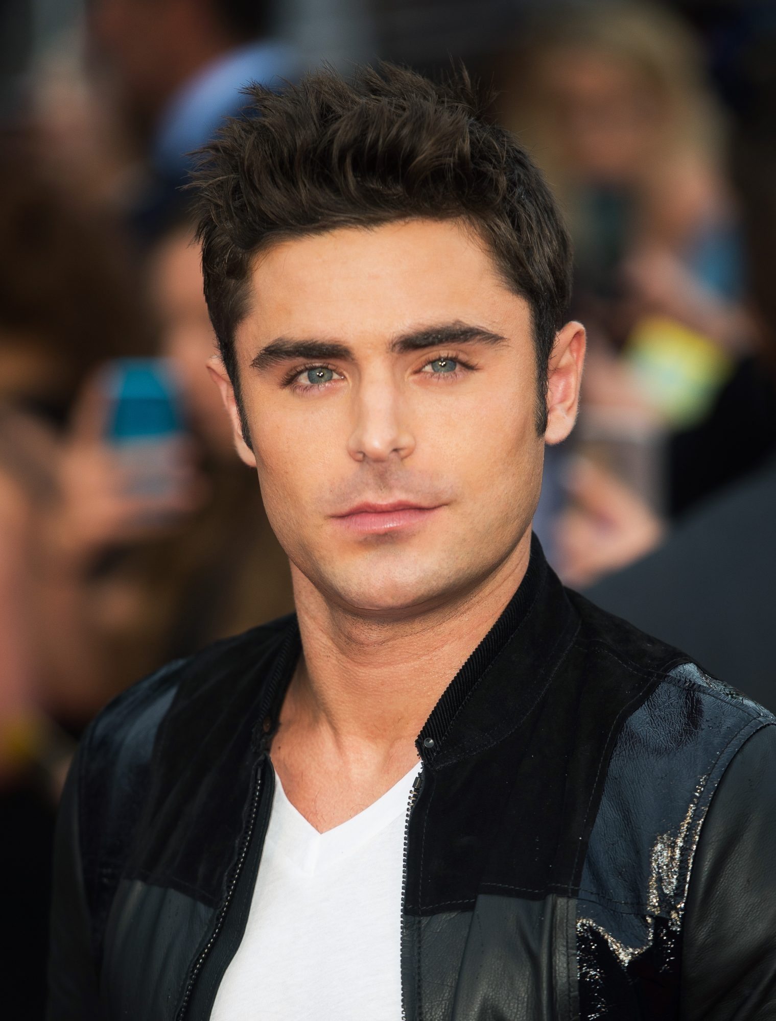 Zac Efron, Surprising mustache, Style transformation, InStyle debut, 1520x2000 HD Phone