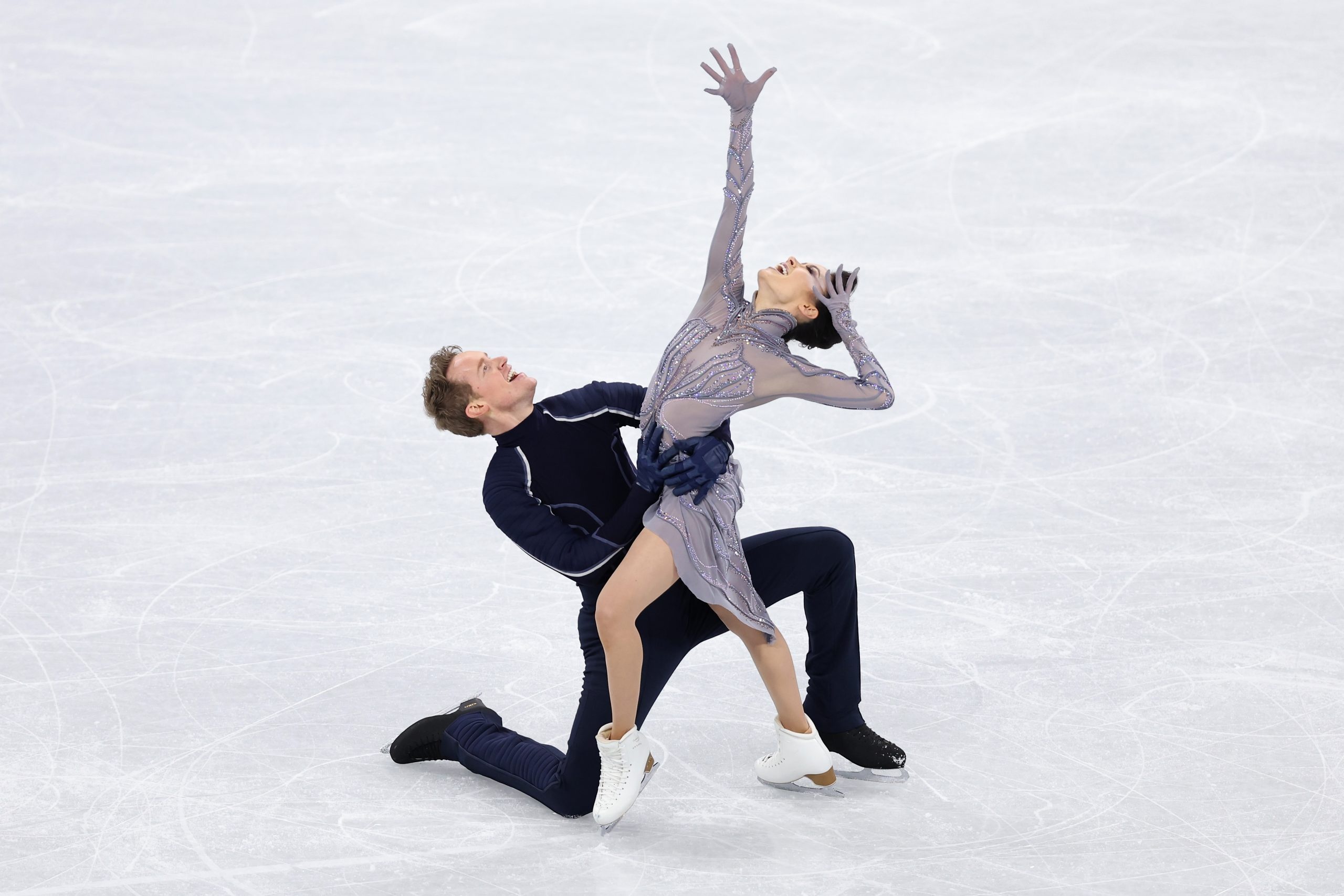 Pair Skating: Olympic Figure Skating, Madison Chock and Evan Bates, Daft Punk soundtrack, USA's winning routine. 2560x1710 HD Background.