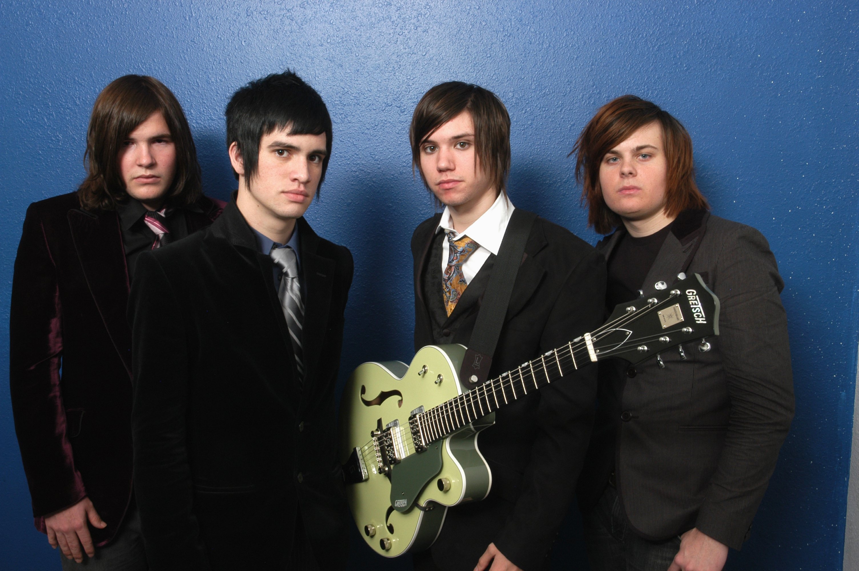 Panic! at the Disco, 2006 cover, Nostalgic tribute, Band's early success, 3010x2000 HD Desktop