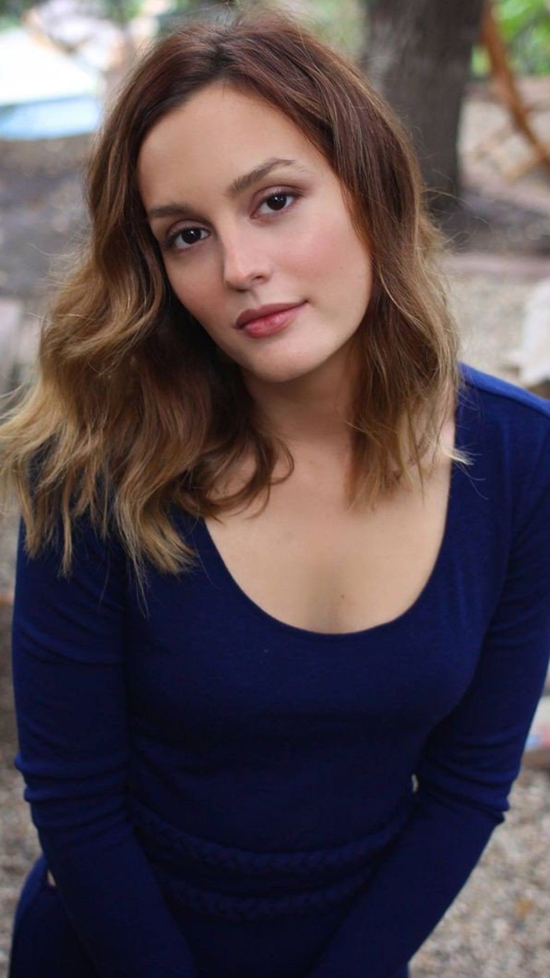 Leighton Meester, Family photoshoot, Outfits, Fashion, 1080x1920 Full HD Phone