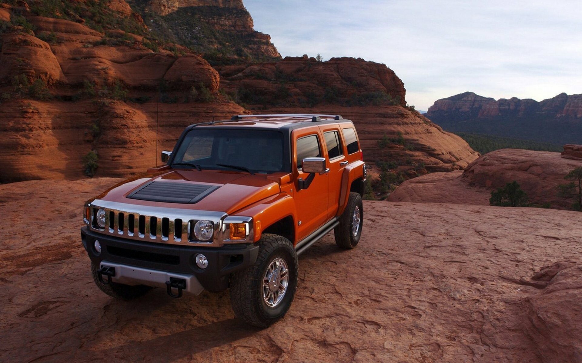 Hummer: H3 model, An off-road vehicle that was produced from 2005 to 2010 by General Motors. 1920x1200 HD Wallpaper.