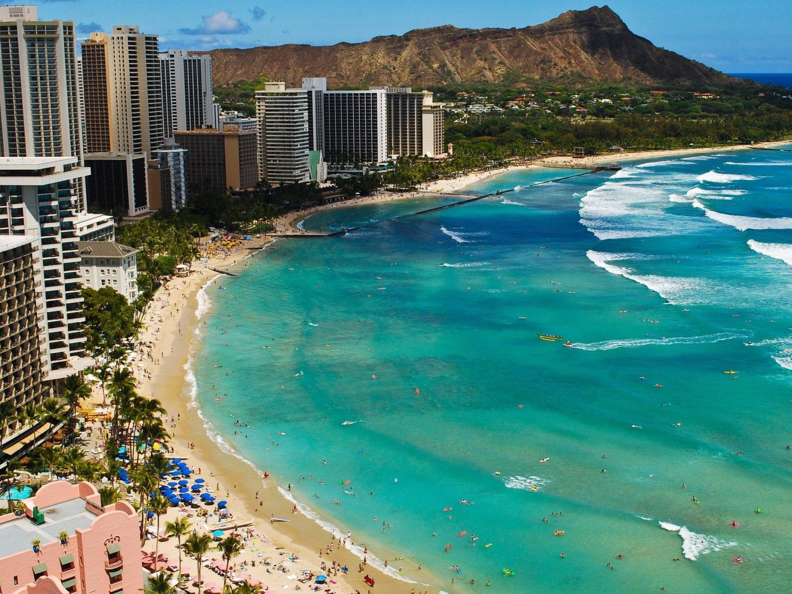 Waikiki Hawaii, Waikiki Beach, Cityscape view, Palm trees, 2560x1920 HD Desktop