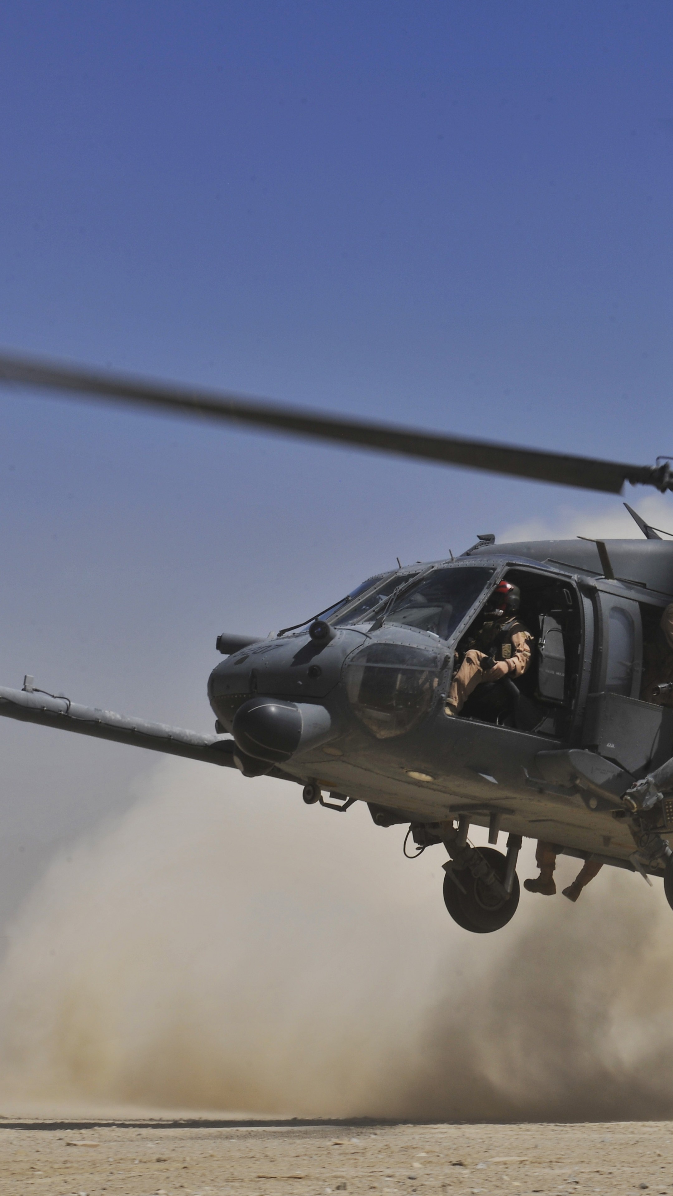 Sikorsky UH-60 Black Hawk, US Air Force, Military helicopter, Aerospace engineering, 2160x3840 4K Handy
