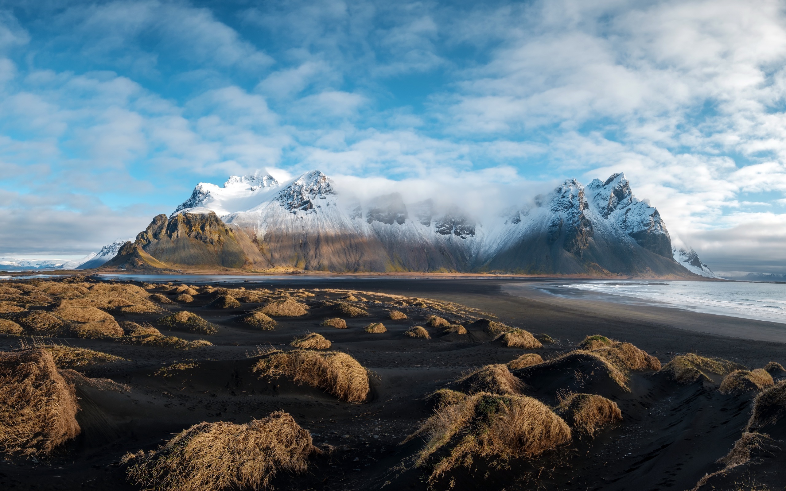 Vestrahorn, Majestic mountain, Nature's masterpiece, Picturesque backdrop, 2560x1600 HD Desktop
