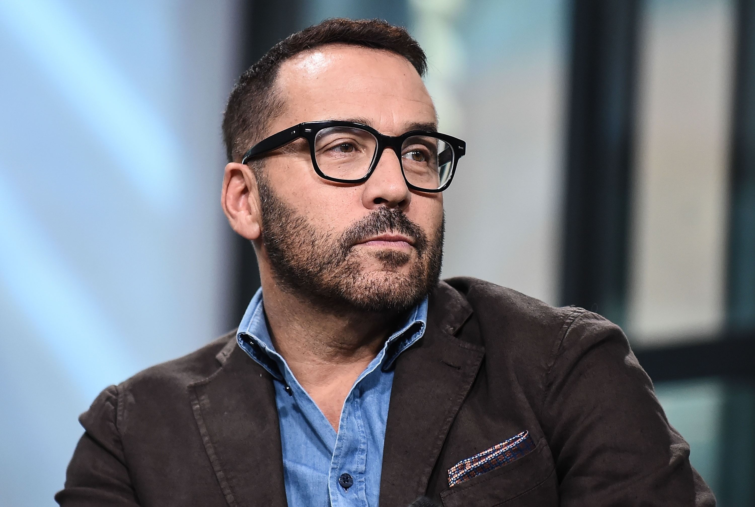 Jeremy Piven: An American actor who starred in and produced the short-lived ABC dramedy series Cupid. 3000x2020 HD Background.