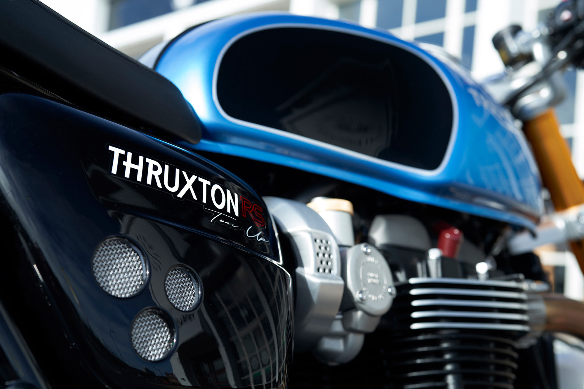 Triumph Thruxton RS, Auto excellence, Special edition release, Classic duo, 2000x1340 HD Desktop