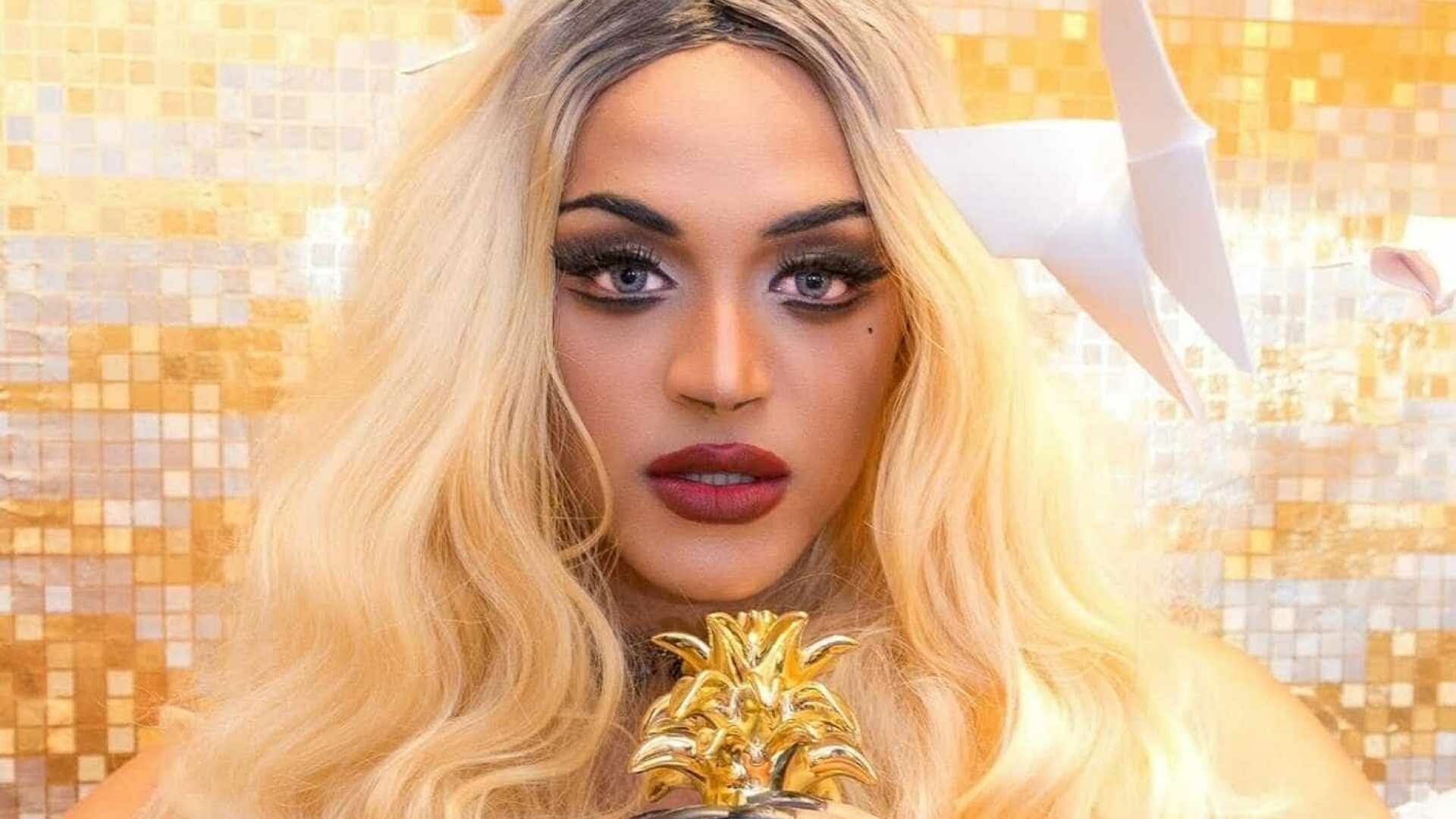 Pabllo Vittar: One of the biggest drag performers in the world, Vai Passar Mal Tour. 1920x1080 Full HD Wallpaper.