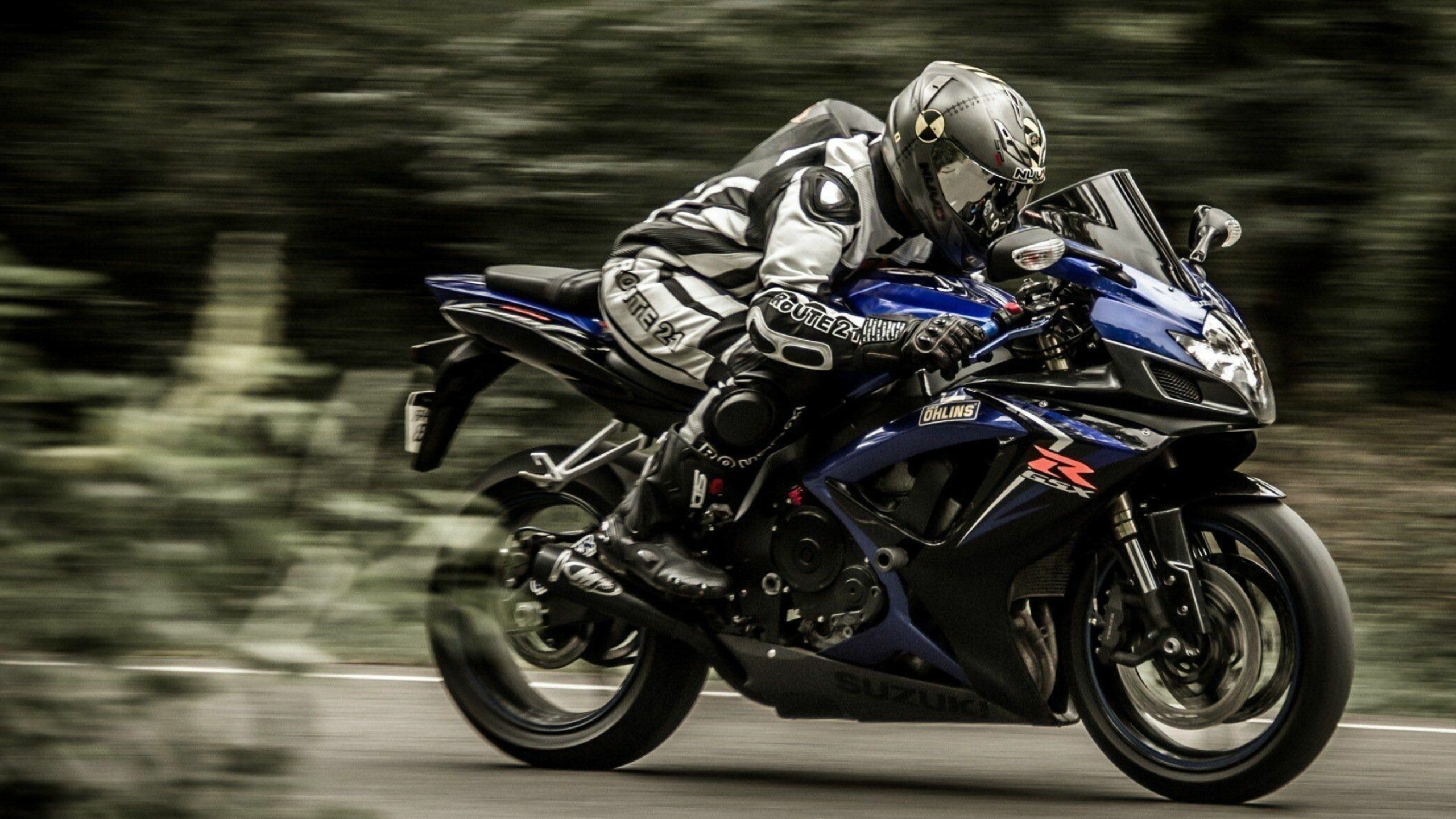 GSX-R: Current Gixxer models are: 750, 600, and 1000, Motorbike. 2560x1440 HD Background.