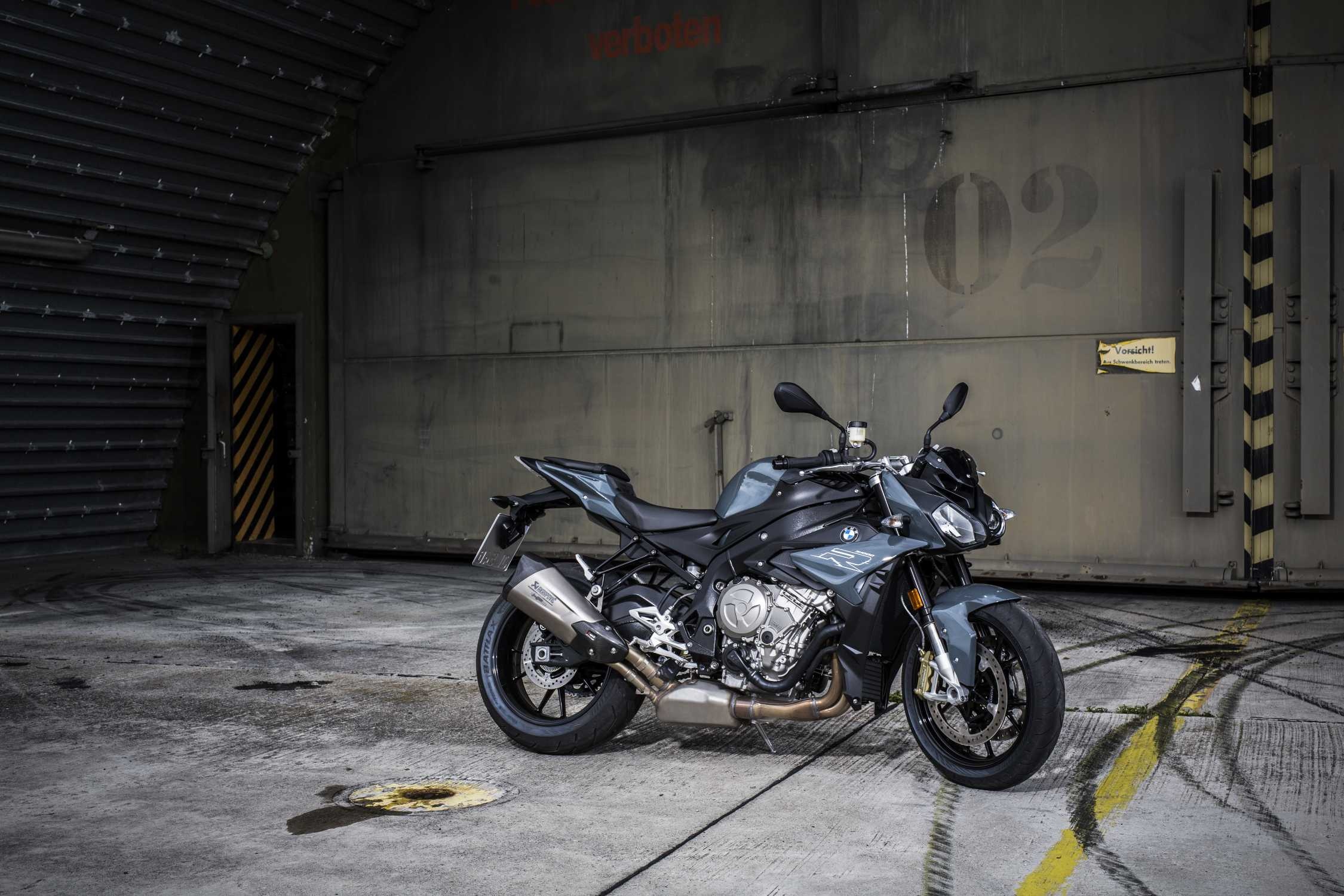 BMW S 1000 R, Motorcycle picture, High-performance beast, 2250x1500 HD Desktop