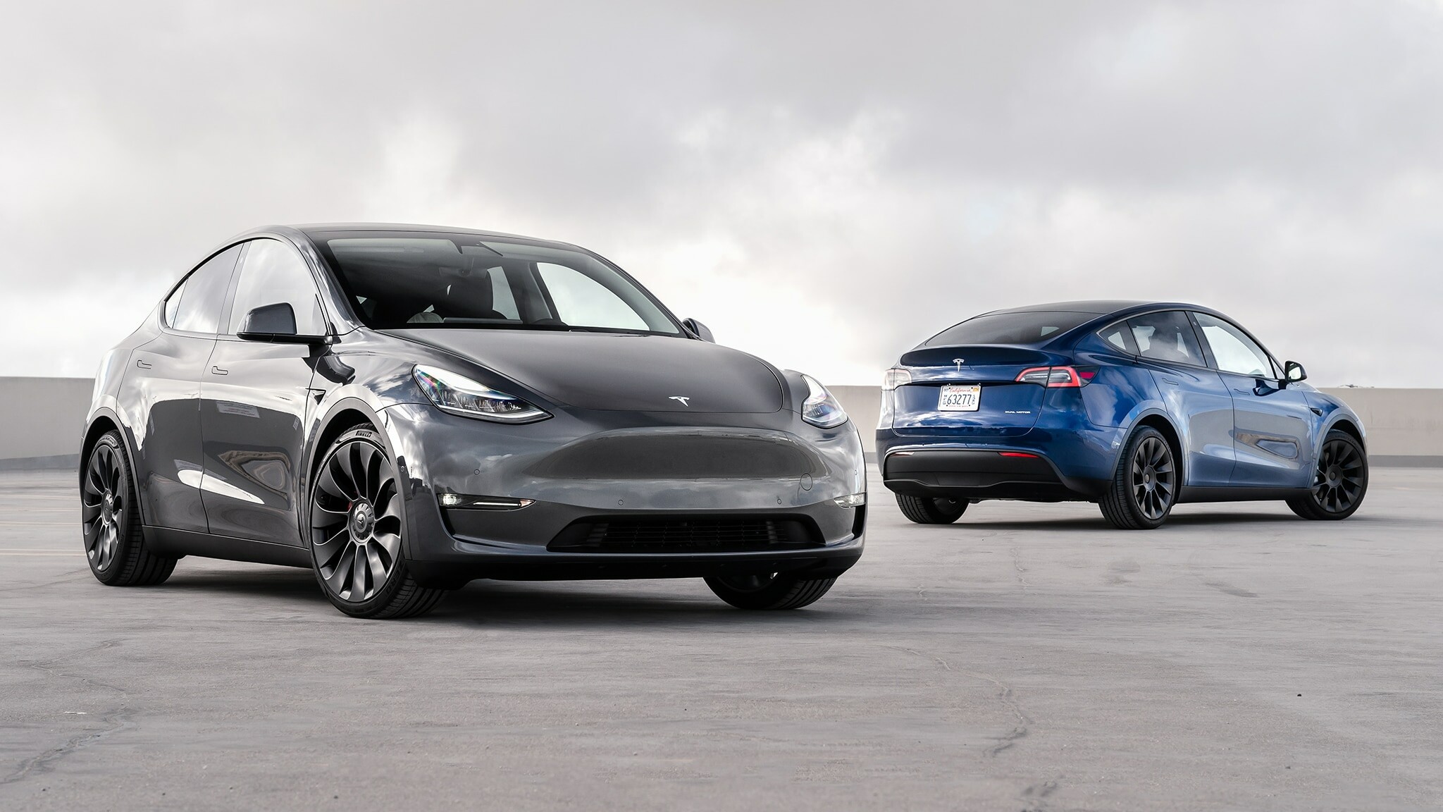 Tesla Model Y: Deliveries of the Long Range AWD version and the Performance version started in March 2020. 2050x1160 HD Background.