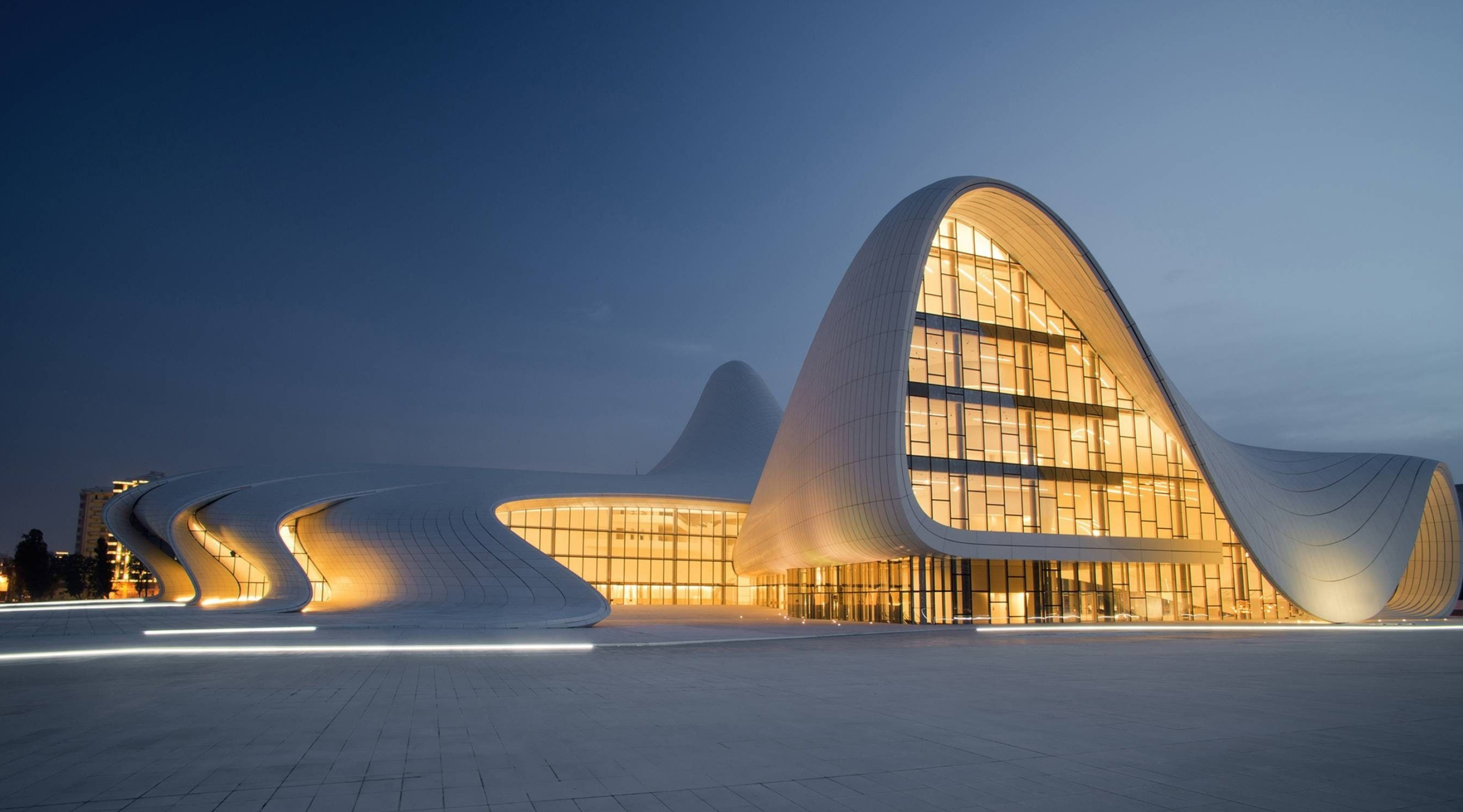 Azerbaijan: An internationally recognized architectural work, A signature landmark of modern Baku. 3000x1670 HD Background.