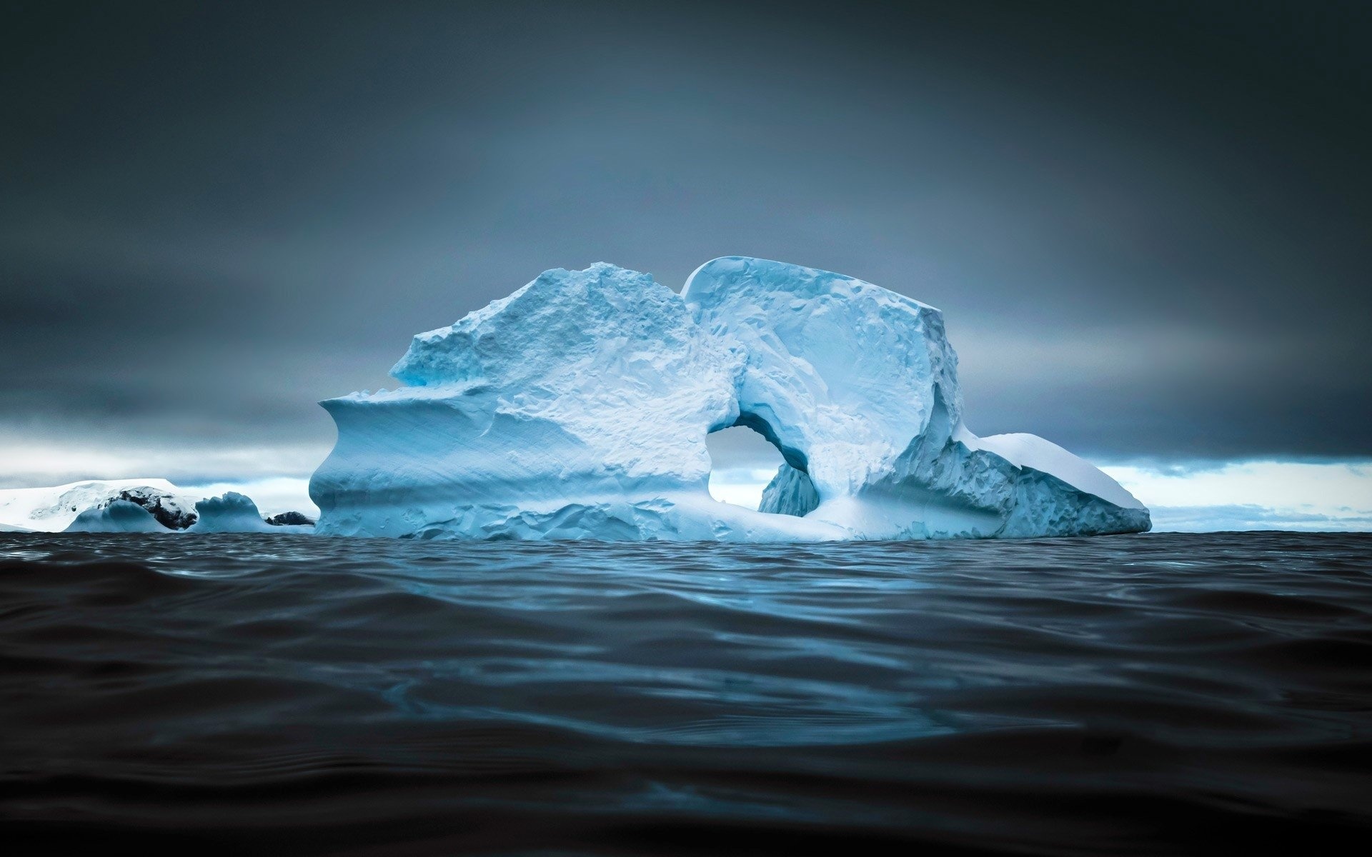 HD iceberg, Pristine beauty, Majestic solitude, Frozen wonder, 1920x1200 HD Desktop