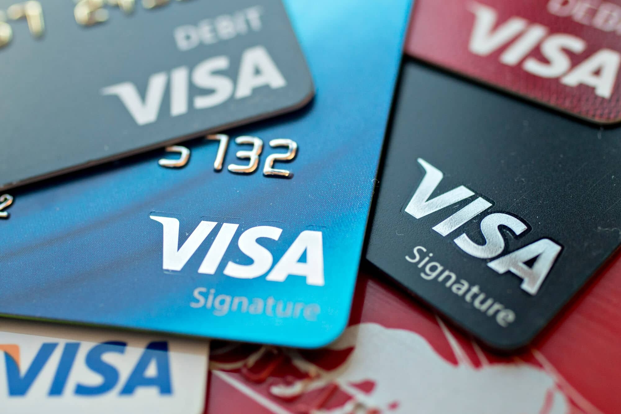Visa (Card): Digital currency, Launched in the UK as Barclaycard in 1966. 2000x1340 HD Background.
