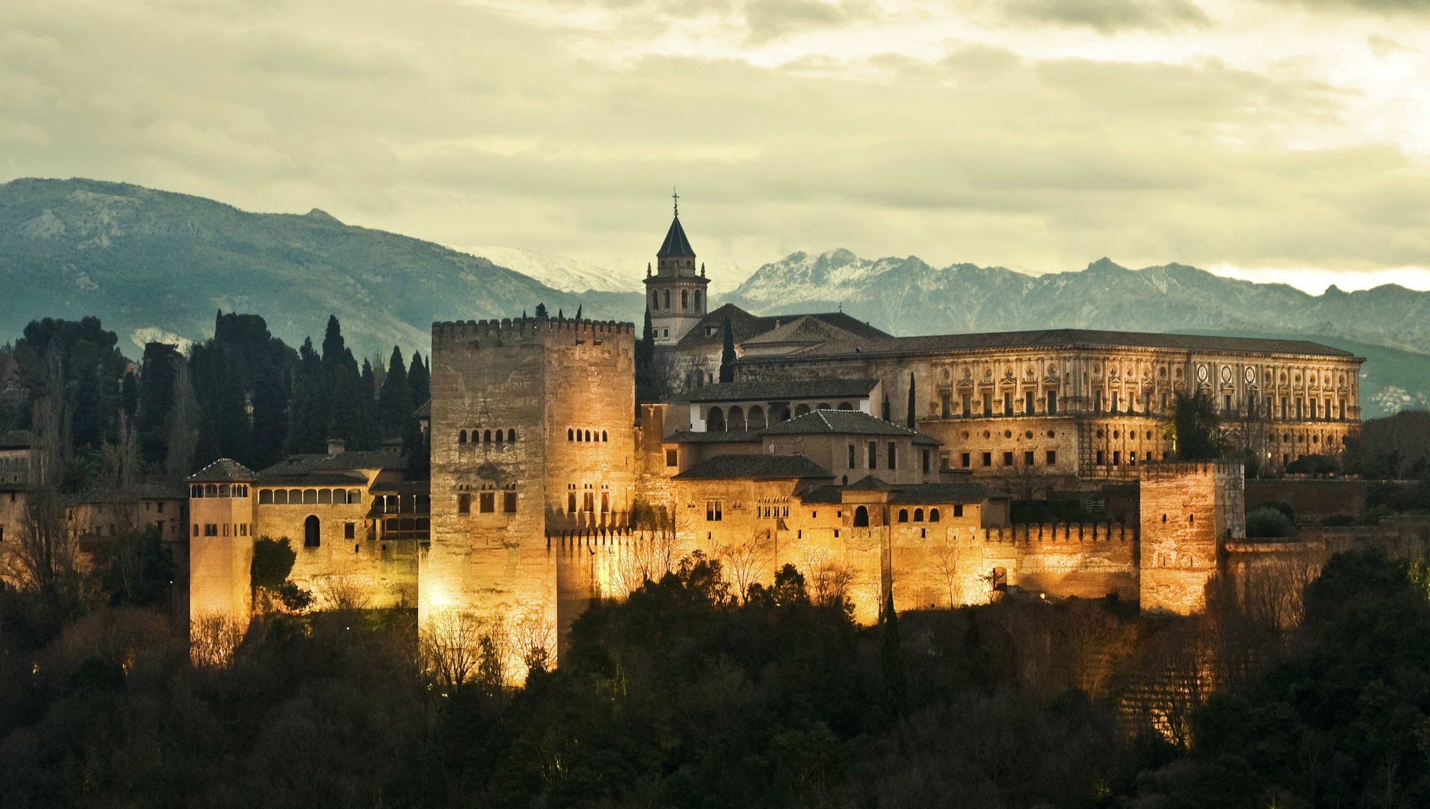 Alhambra fortress, Granada, High-definition wallpapers, Stunning views, 2800x1590 HD Desktop