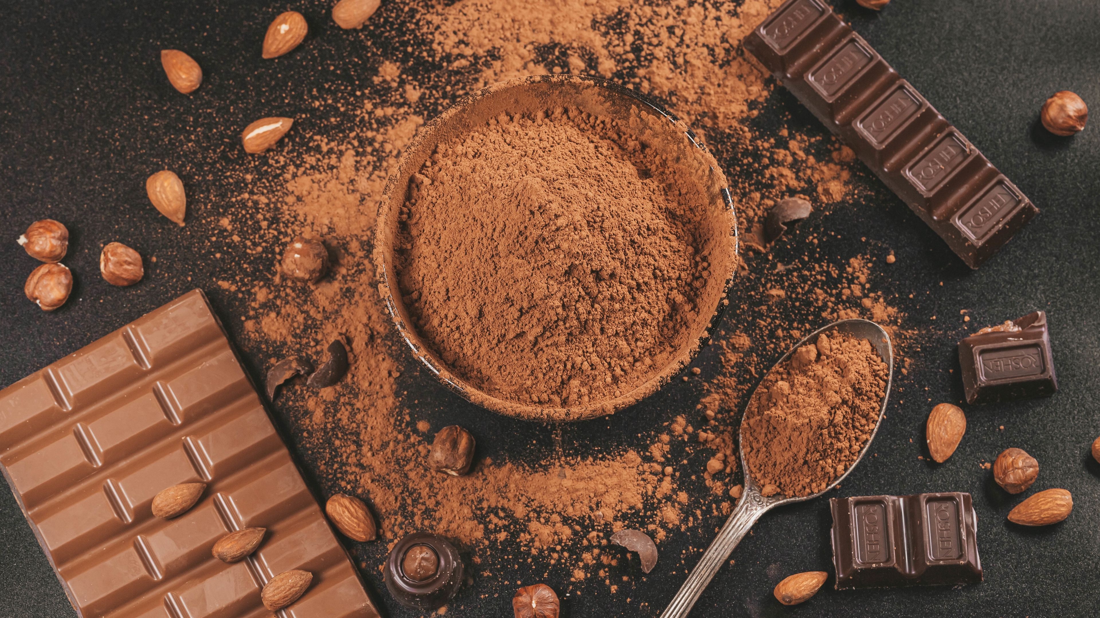 Cocoa chocolate nuts, Spoon bowl, Tempting cocoa spoons, Delectable delight, 3840x2160 4K Desktop