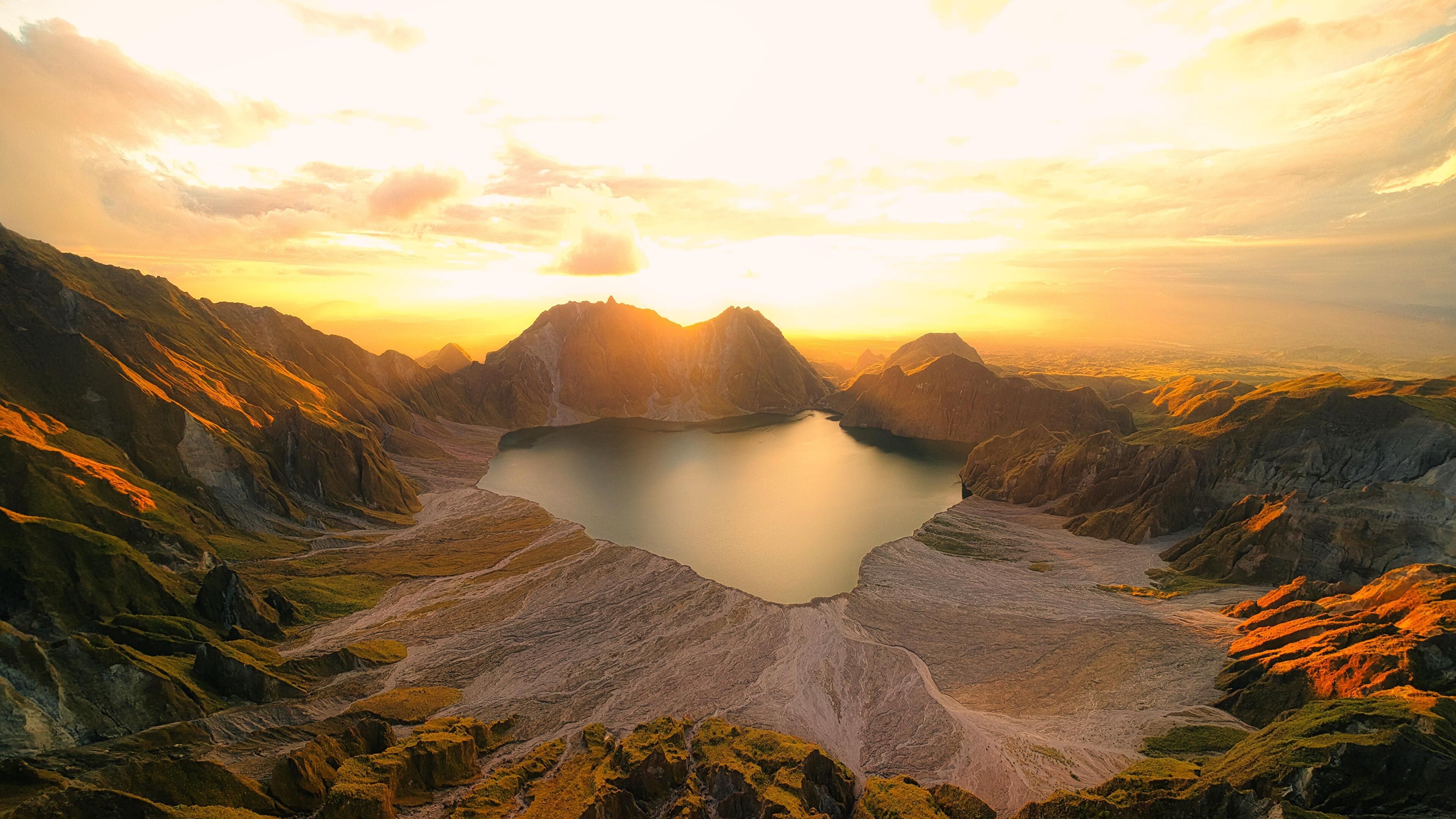 Mount Pinatubo, Crater lake caldera, Raincamera photography, Desktop background, 3840x2160 4K Desktop