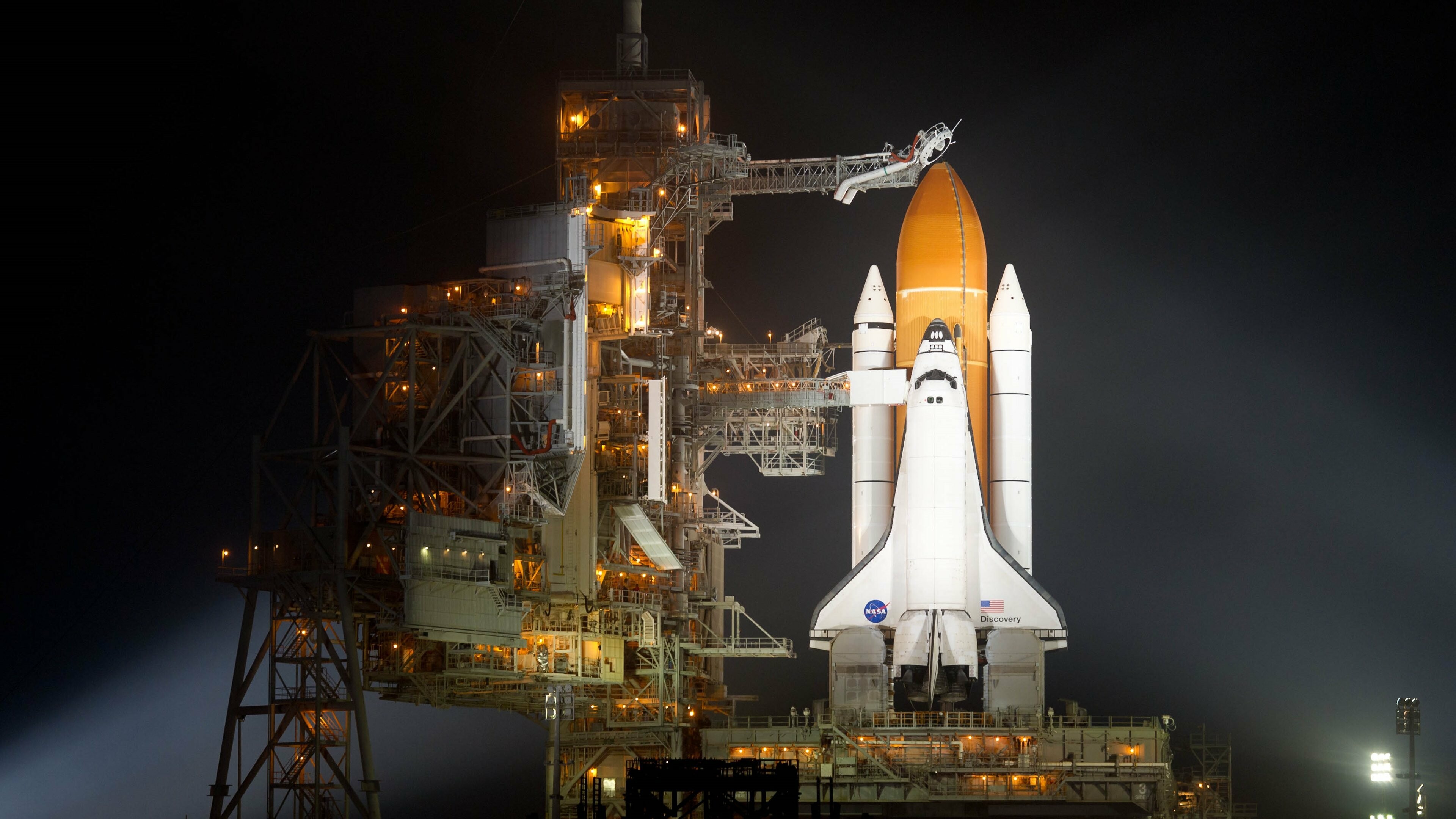 NASA: Space shuttles, National Aeronautics and Space Administration. 3840x2160 4K Background.