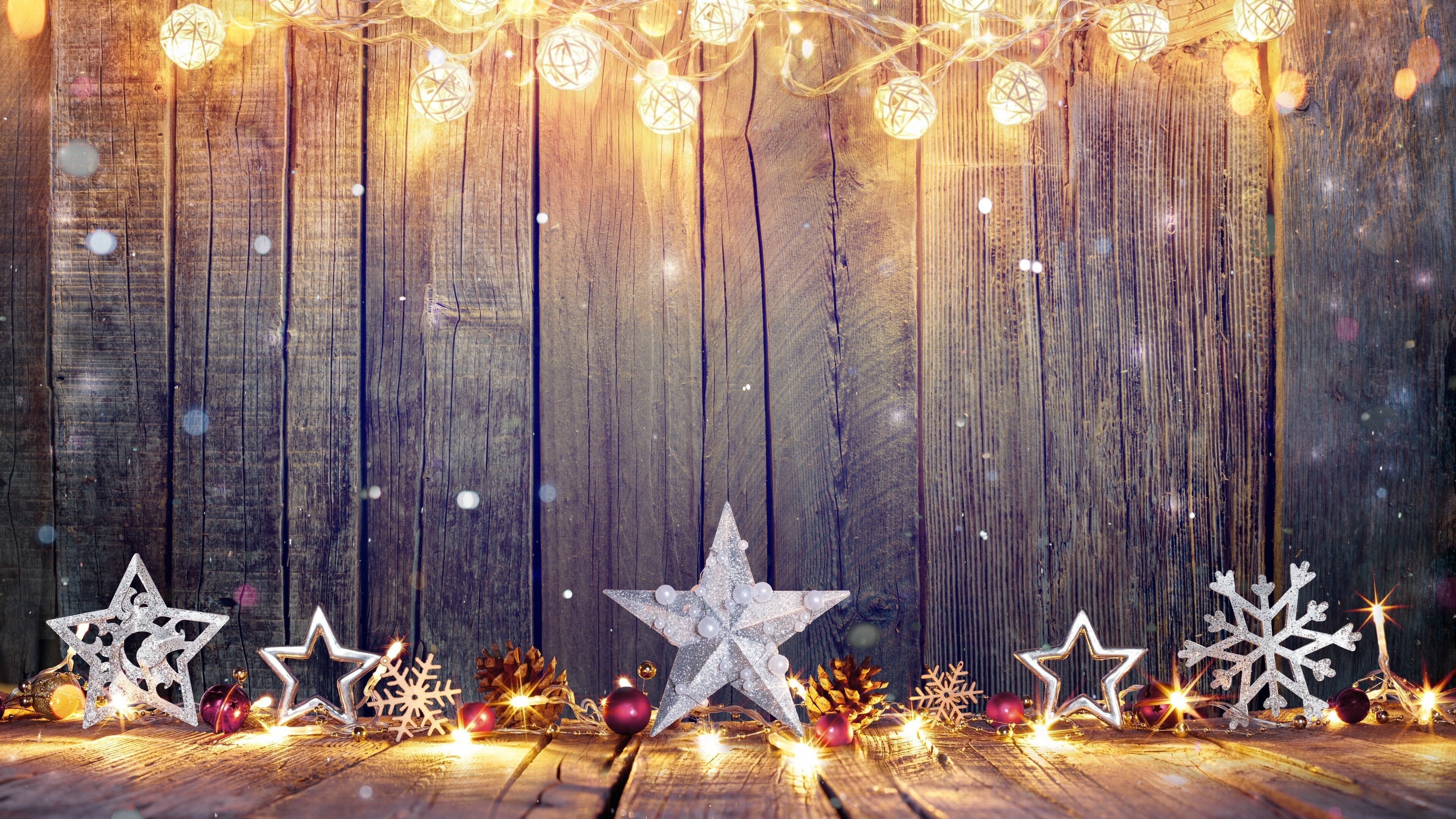 Decorations: Christmas, Adorn, Beautify, Embellish, Grace. 3840x2160 4K Background.