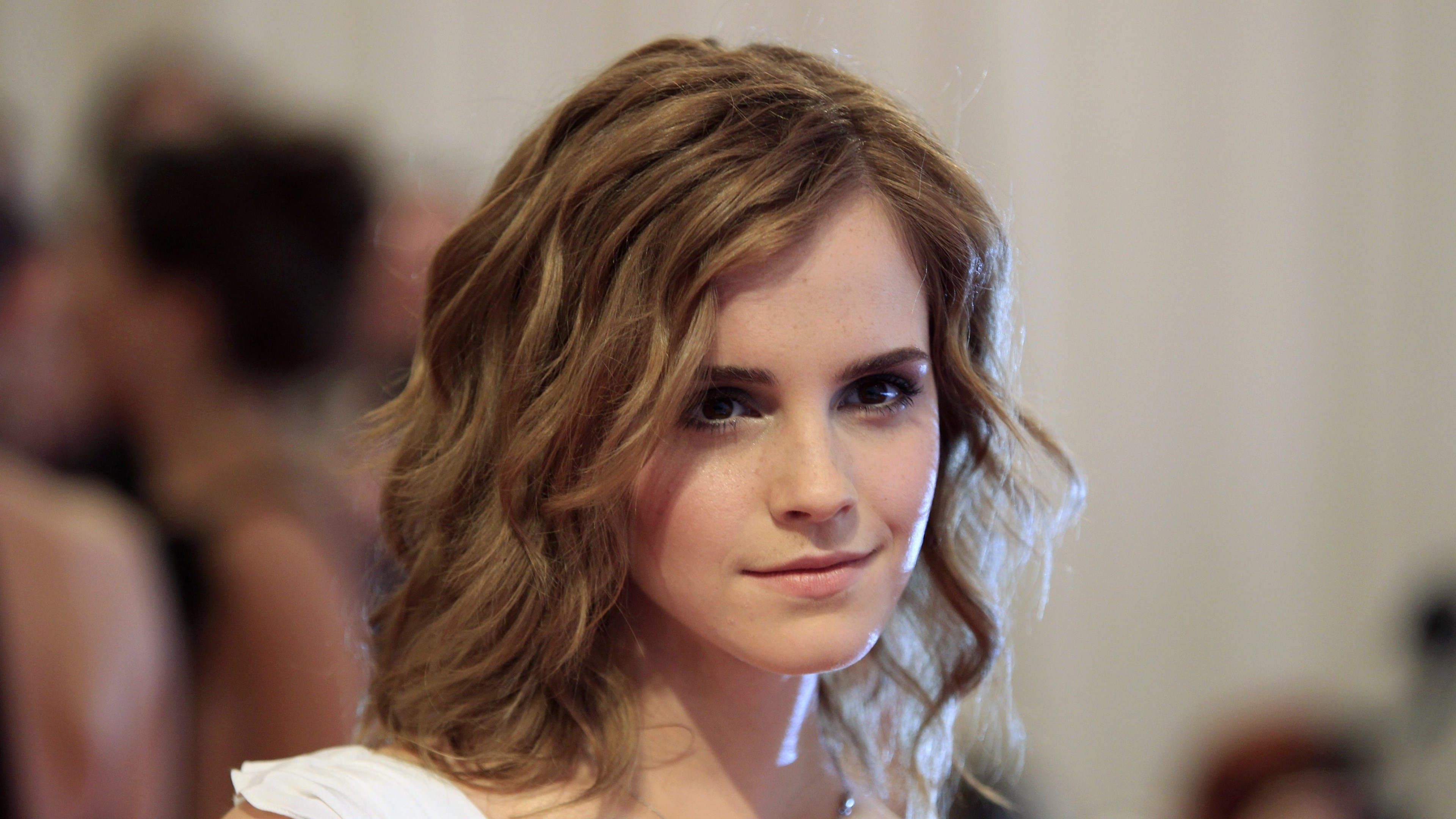 Emma Watson, Actress, Smiling, Celebrity, 3840x2160 4K Desktop